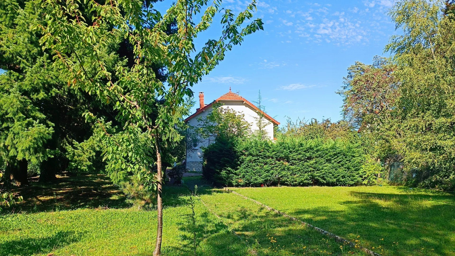 Maison 6 pièces 125 m² · à Sennecey-le-Grand · 125 m² · 195 000 €