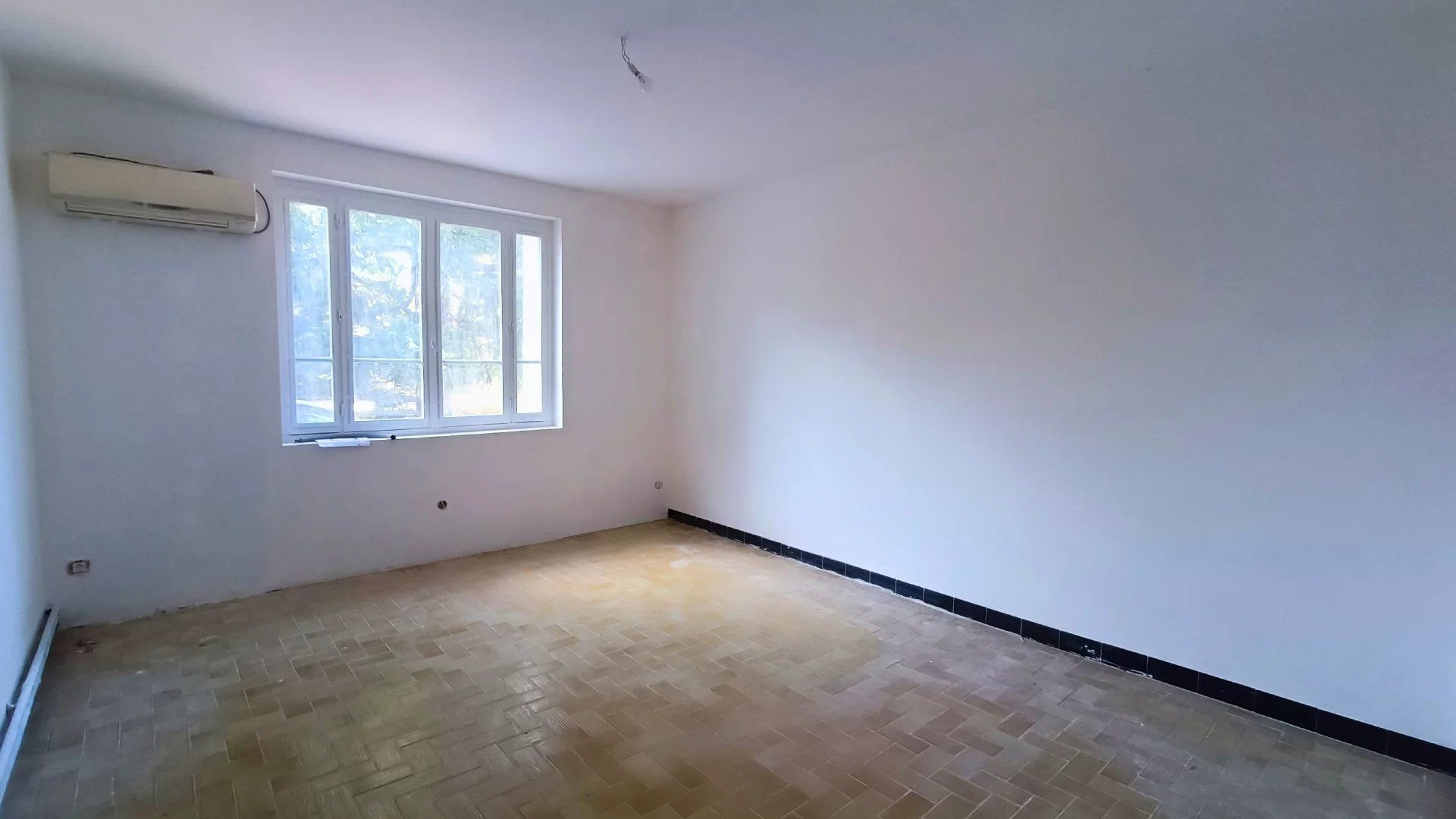 Maison à vendre à Sennecey-le-Grand, 125 m²