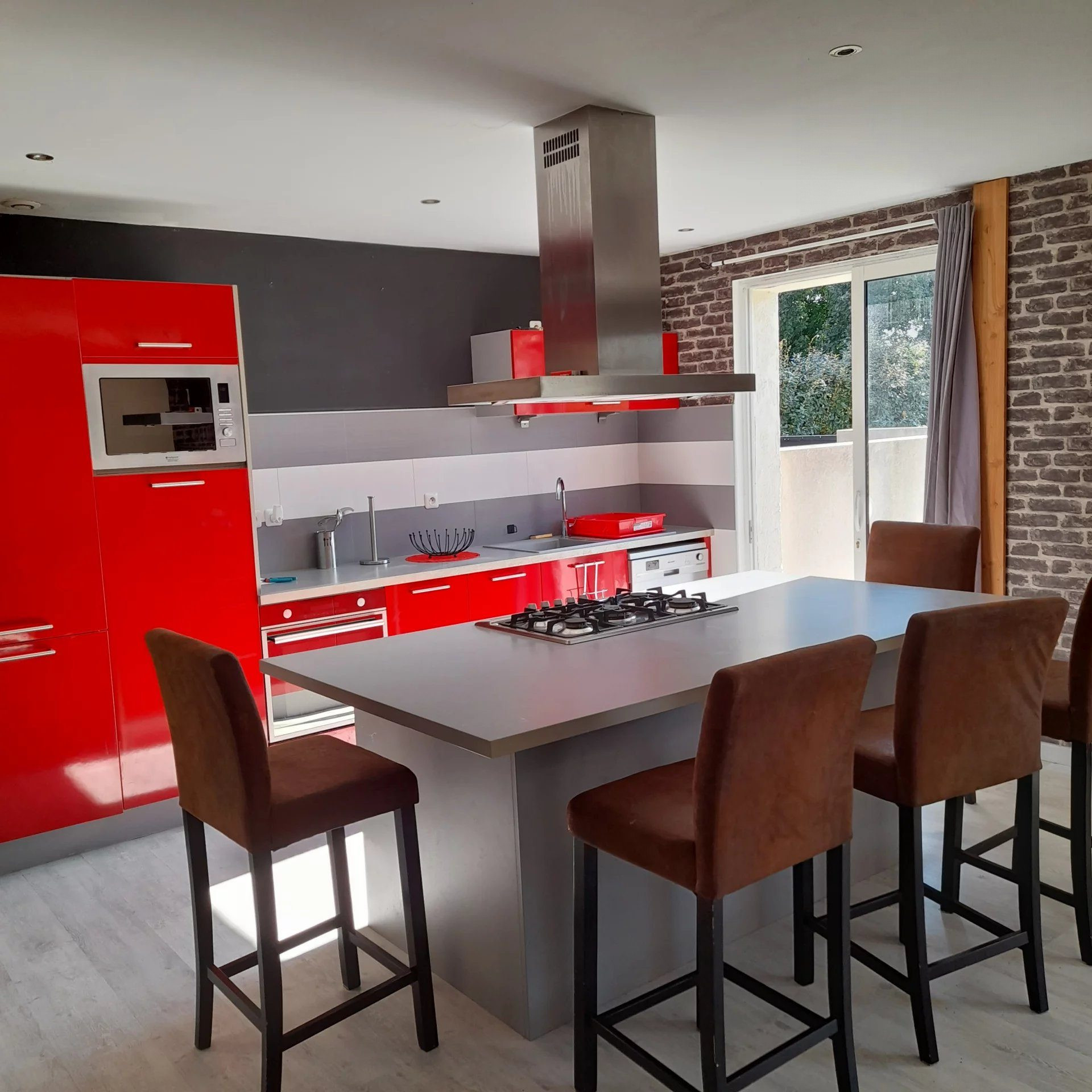 Pavilion 6 minutes from the beach + 1-bedroom apartment 4