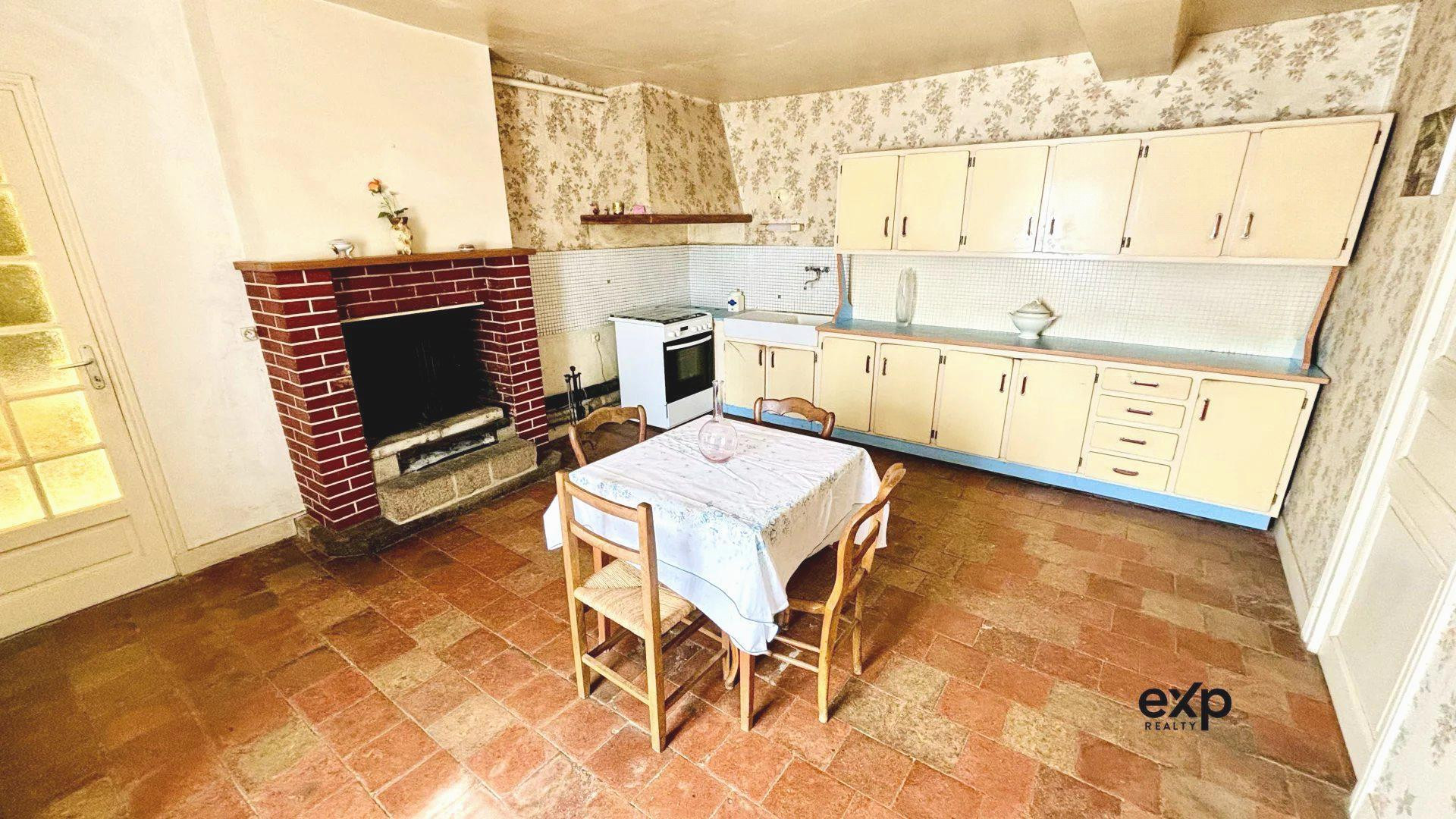 6-Room House 143 m² 5