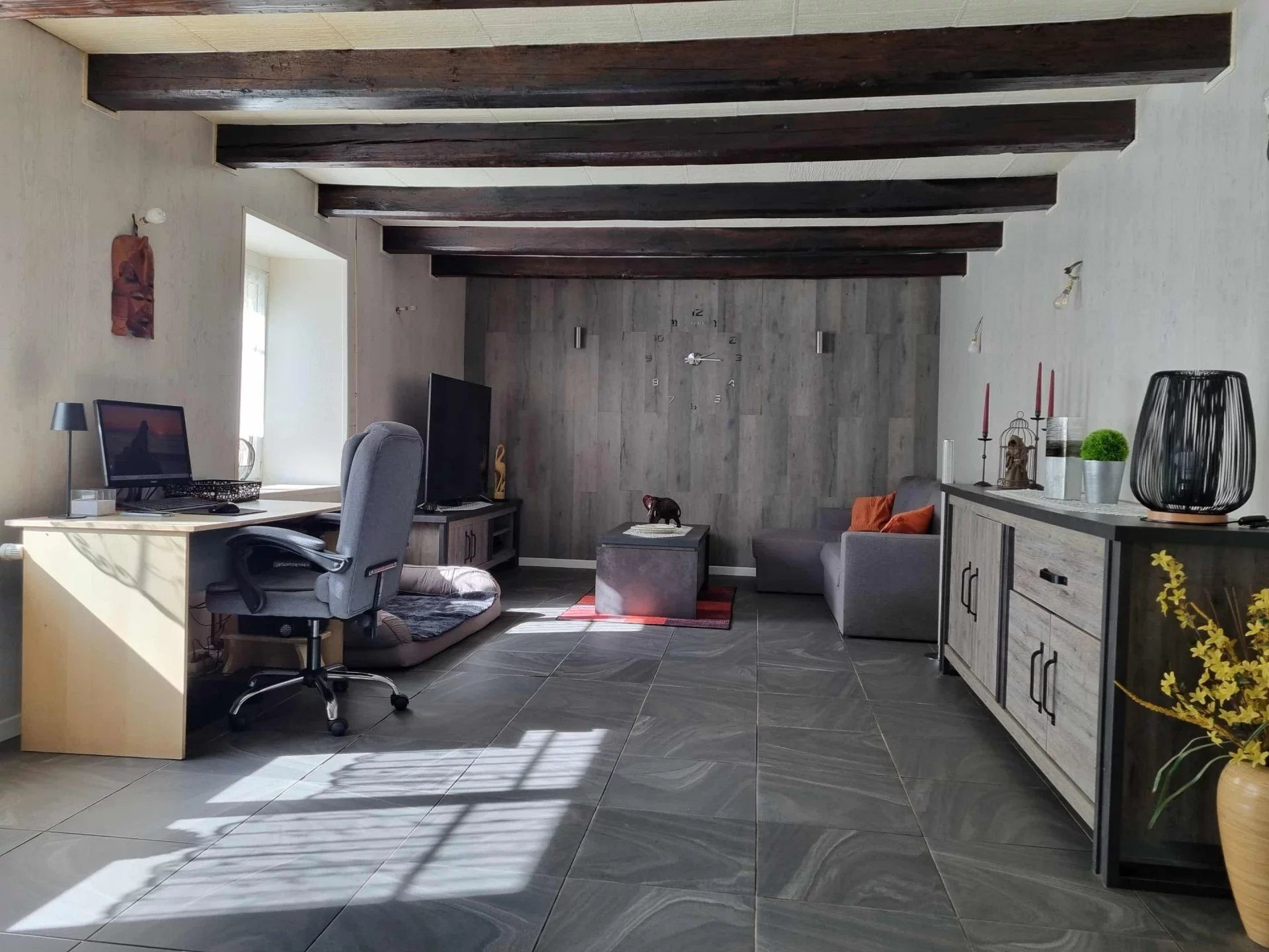 🏡 Authentic charm and generous spaces – Renovated historic farmhouse in Fribourg 5