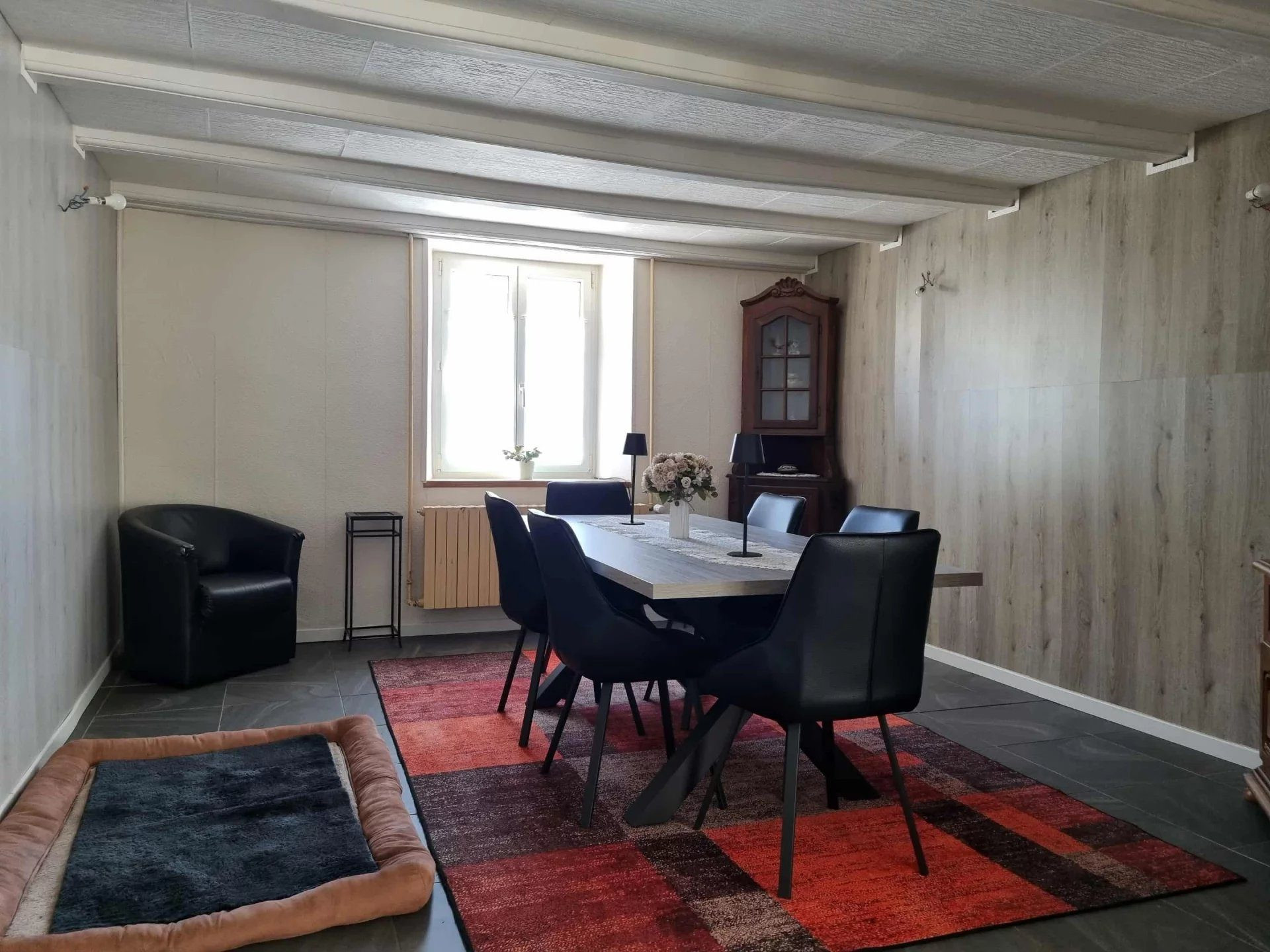 🏡 Authentic charm and generous spaces – Renovated historic farmhouse in Fribourg 4