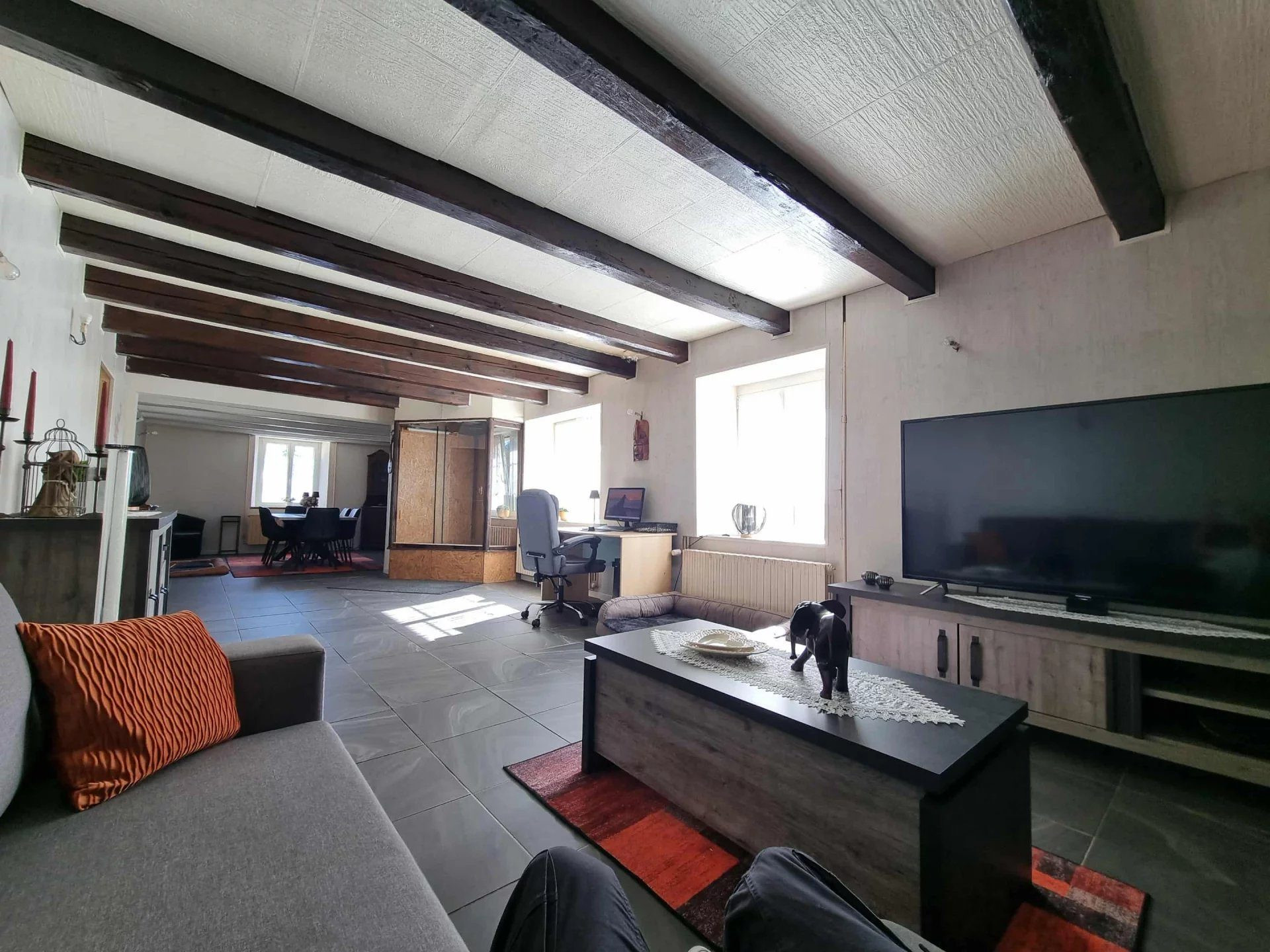🏡 Authentic charm and generous spaces – Renovated historic farmhouse in Fribourg 3