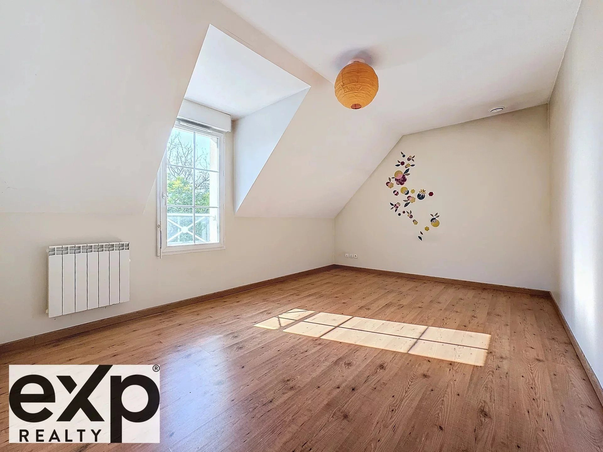 Maison 5 pièces 160 m² · à Amenucourt · 160 m² · 354 000 €