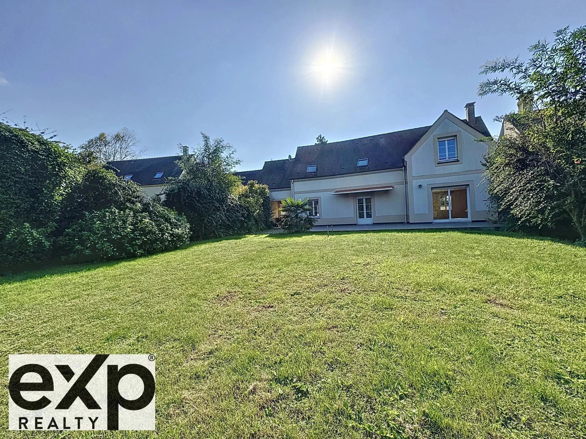 Maison Spacieuse avec Jardin et Accès Direct à la Nature