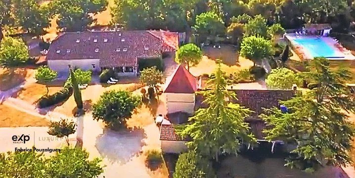 Propriété rare de 8,5 ha avec vue dominante, gîtes, sans contrainte d’exploitation