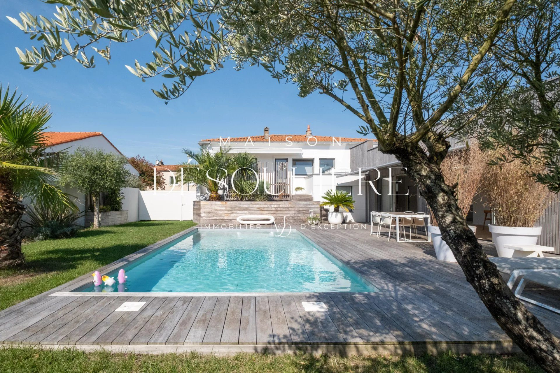 Maison à vendre à La Rochelle, 220 m²
