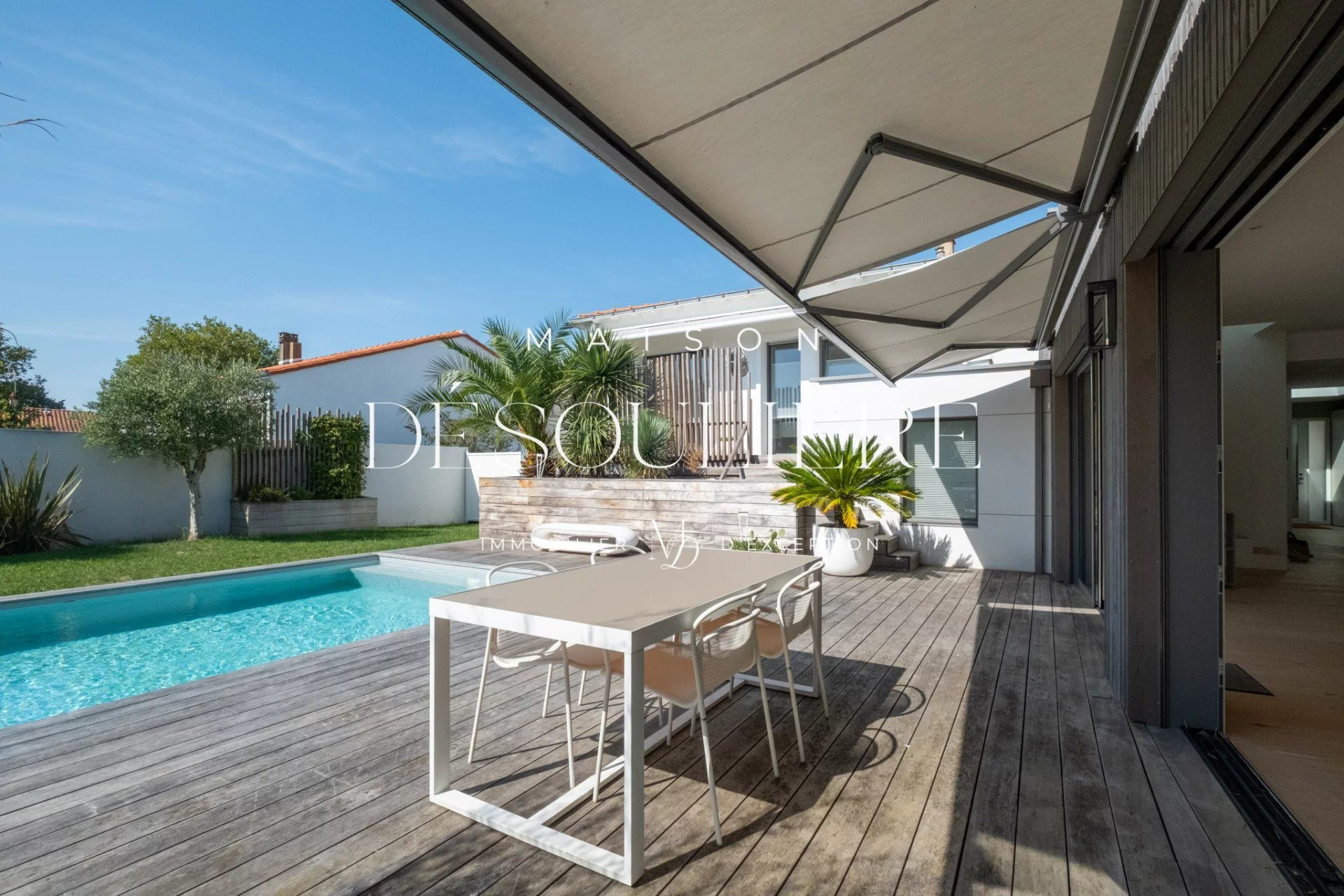 Maison à vendre à La Rochelle, 220 m²