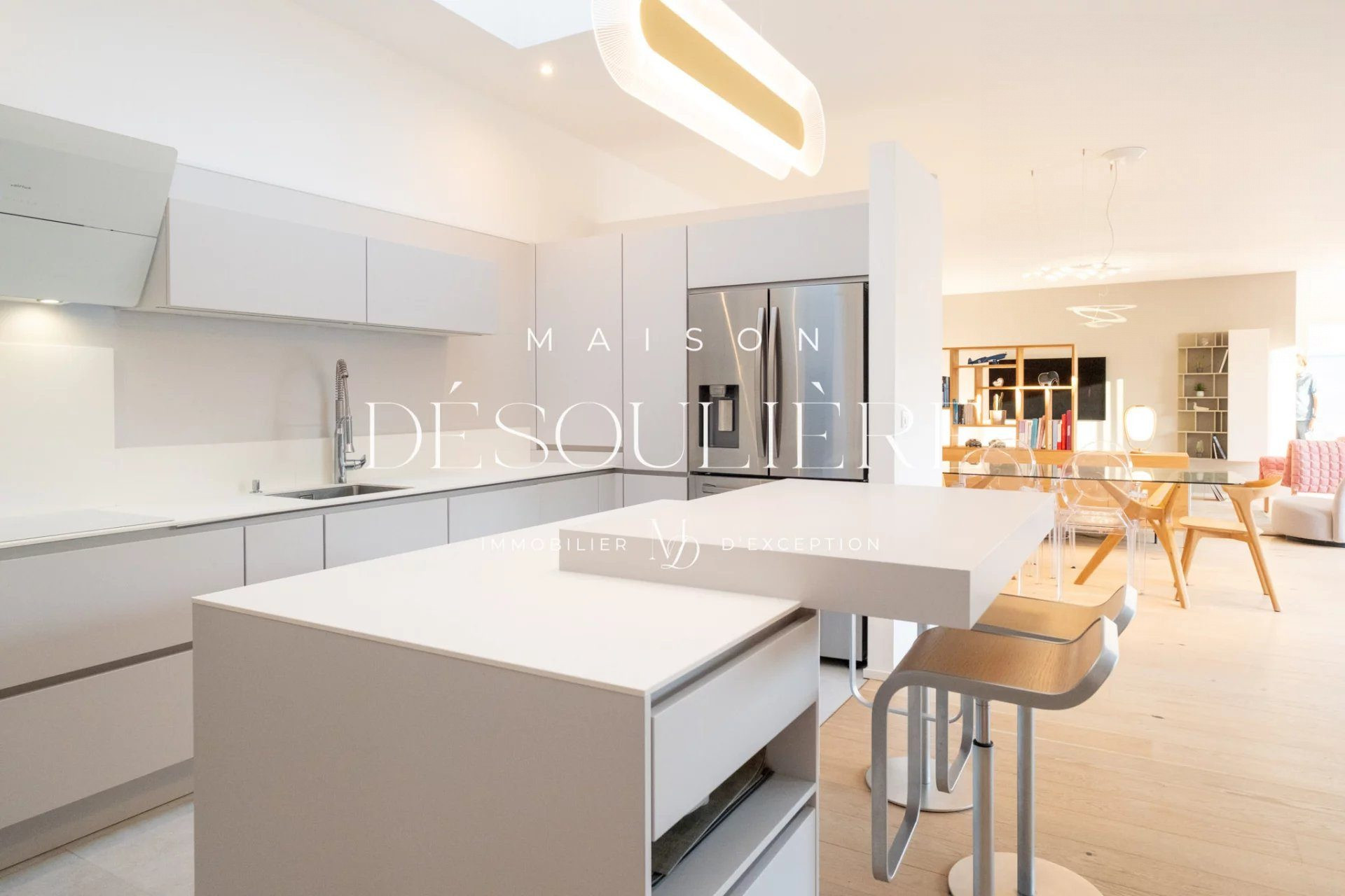 Maison à vendre à La Rochelle, 220 m²