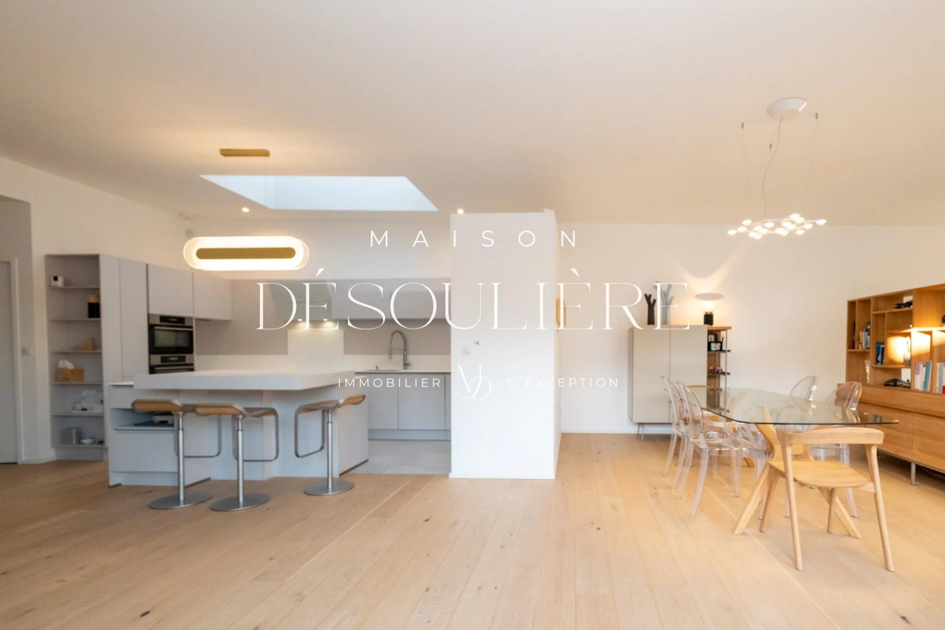 Maison à vendre à La Rochelle, 220 m²