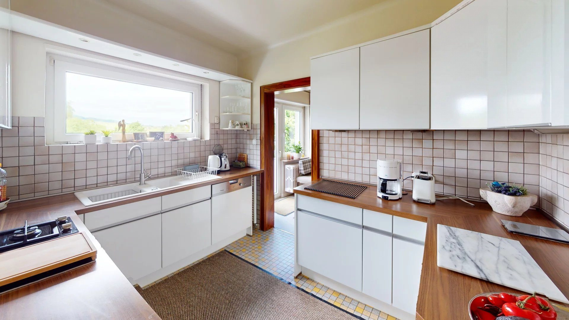 For sale in occupied life tenancy 4