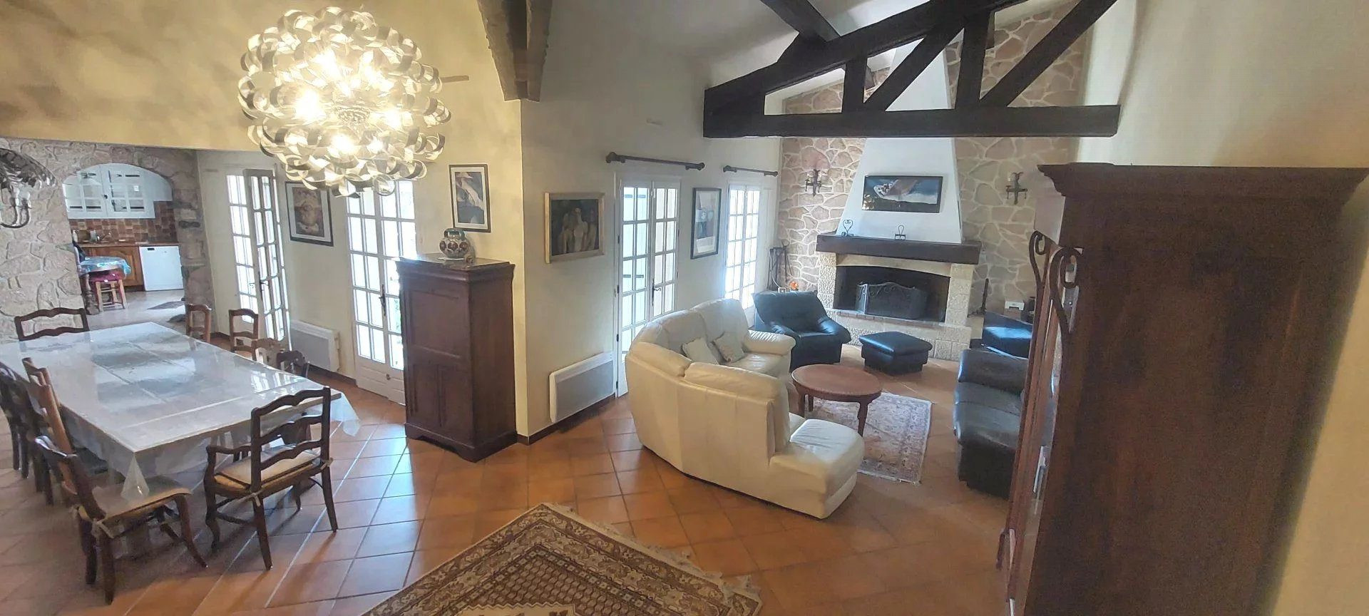 Maison à vendre à Nîmes, 205 m²