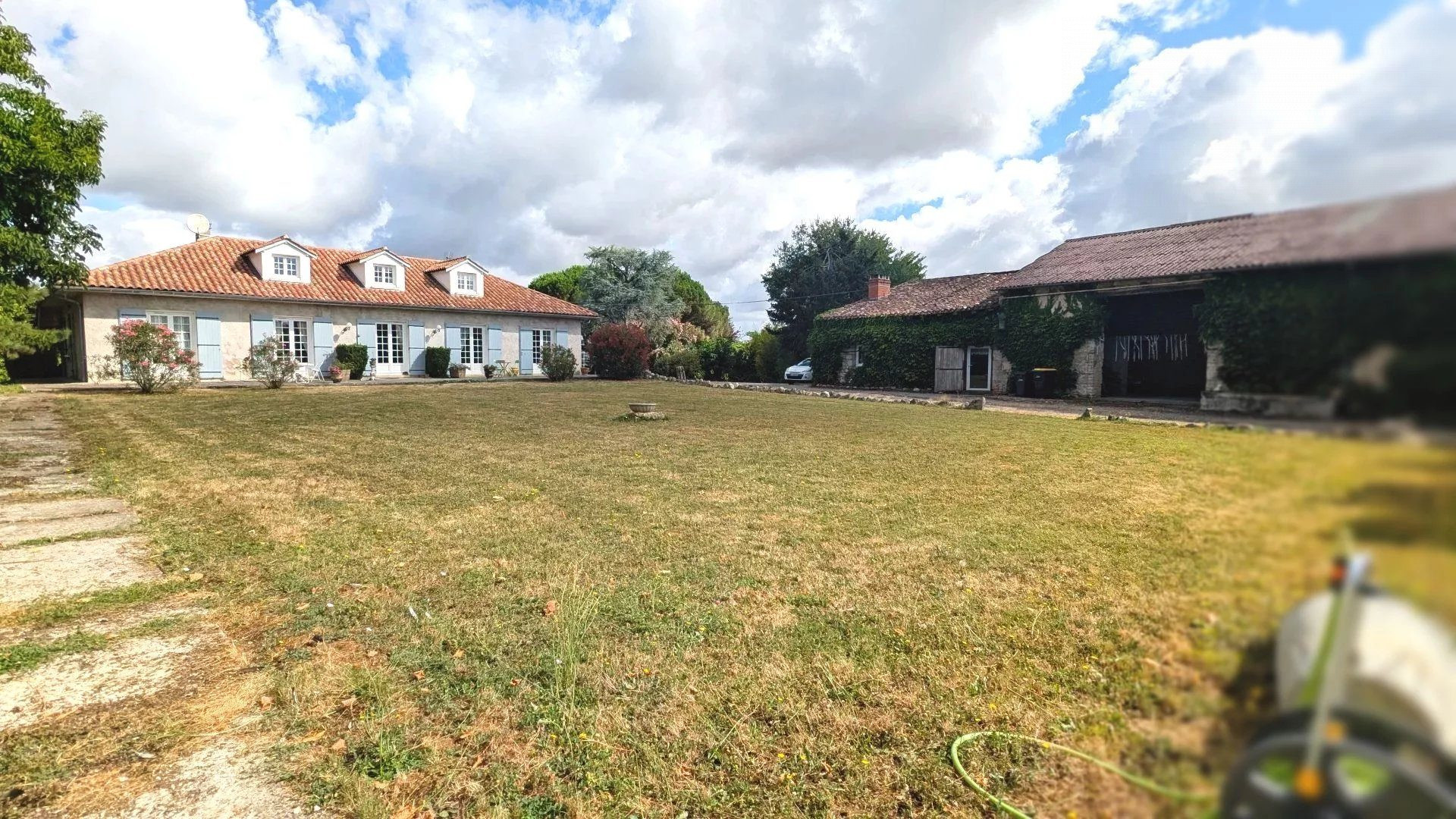 Maison à vendre à Foulayronnes, 219 m²