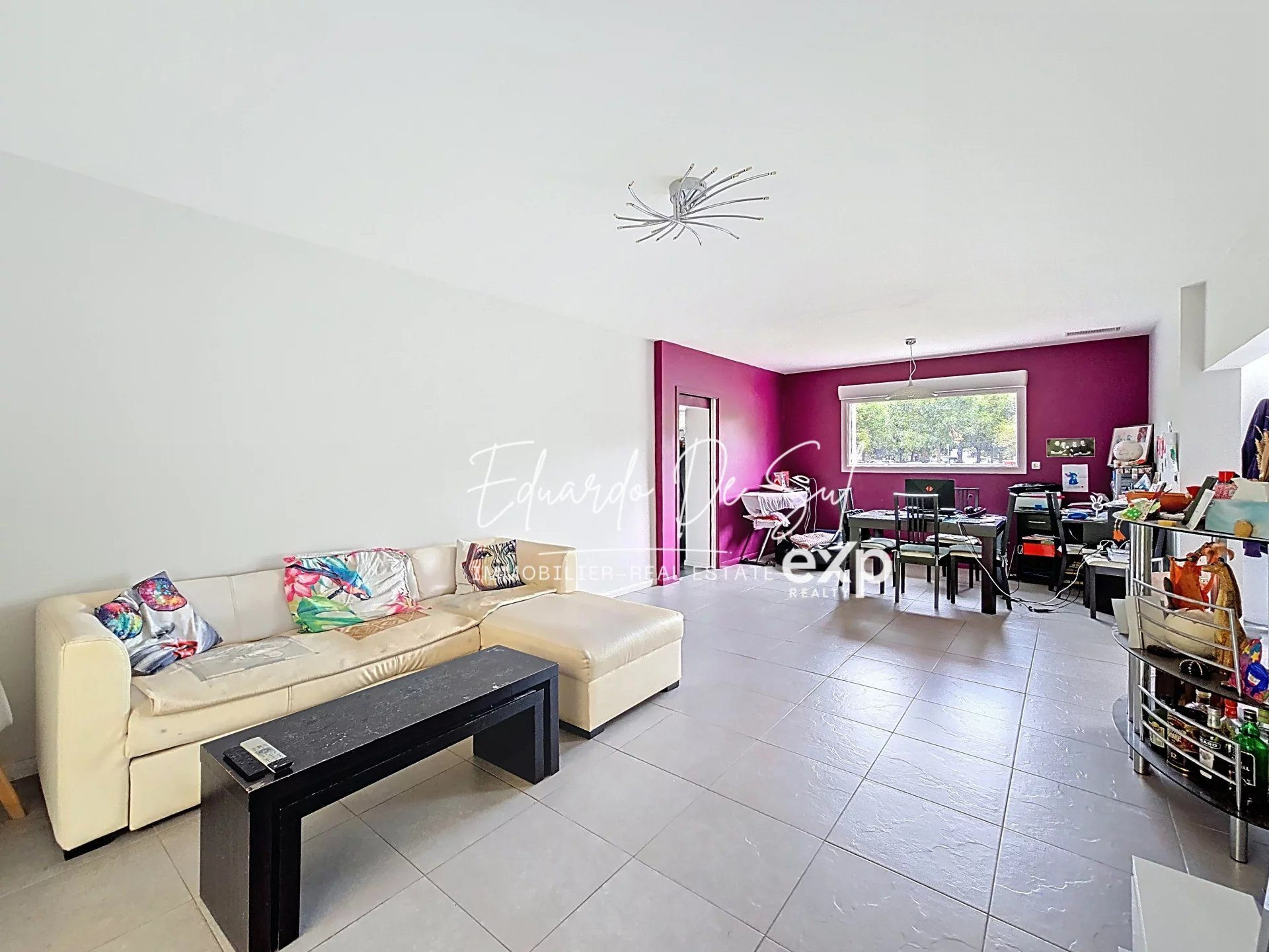 Maison plain-pied totalement rénovée de 120m², 3 chambres, classée C au DPE