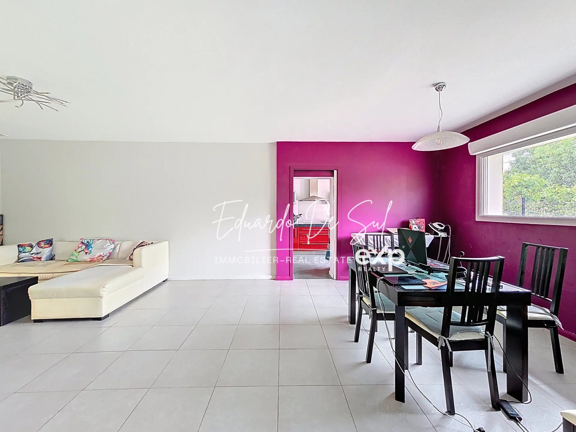 Maison plain-pied totalement rénovée de 120m², 3 chambres, classée C au DPE