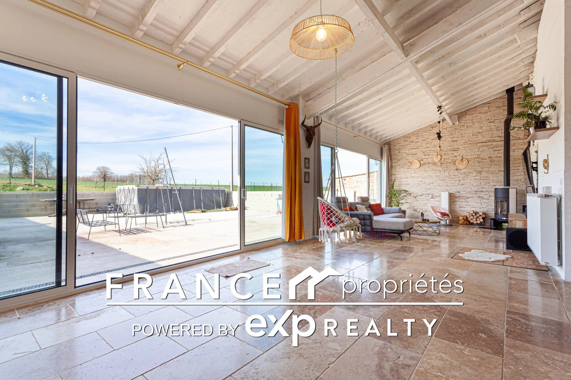 Maison à vendre à Carbonne, 283 m²