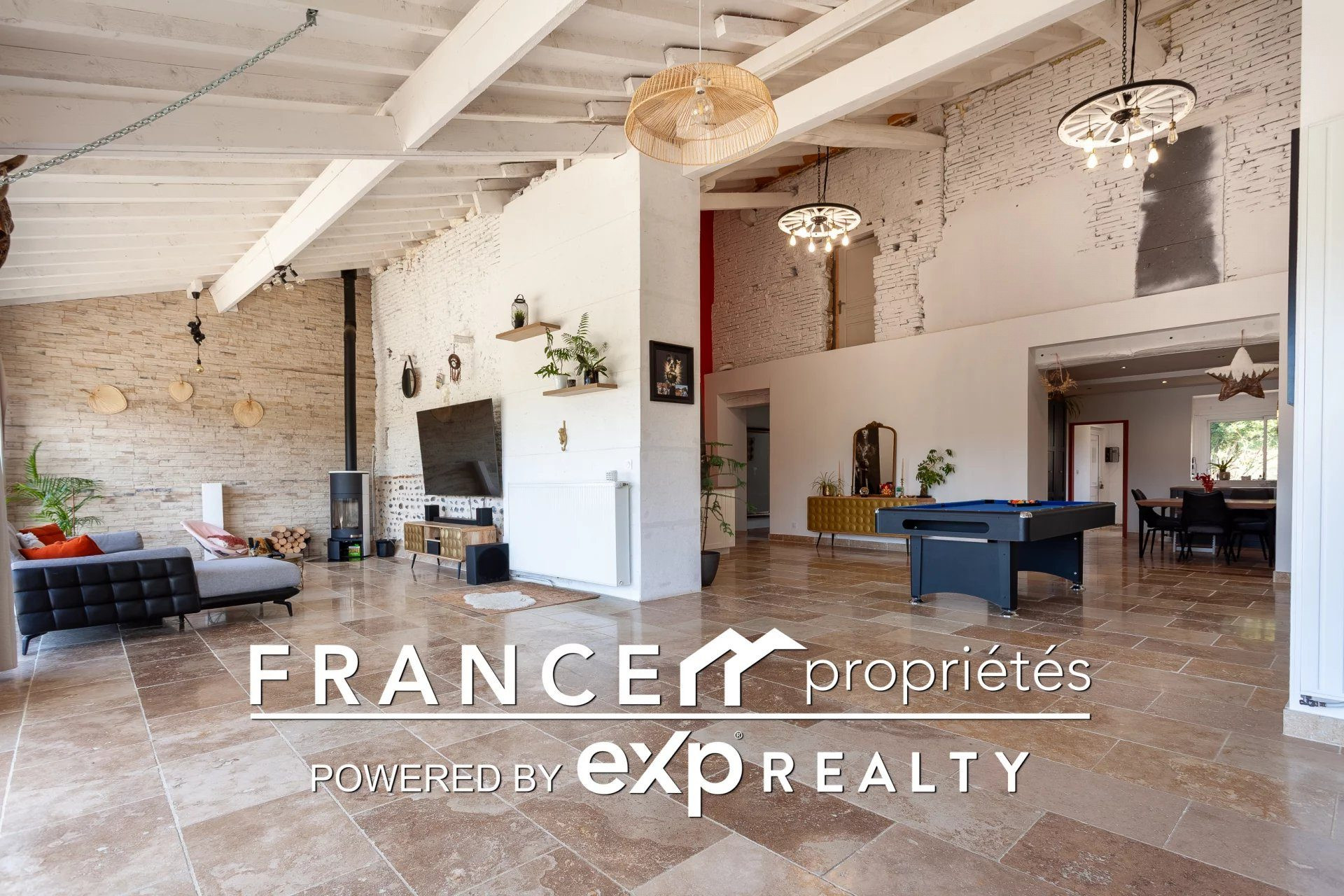 Maison à vendre à Carbonne, 283 m²