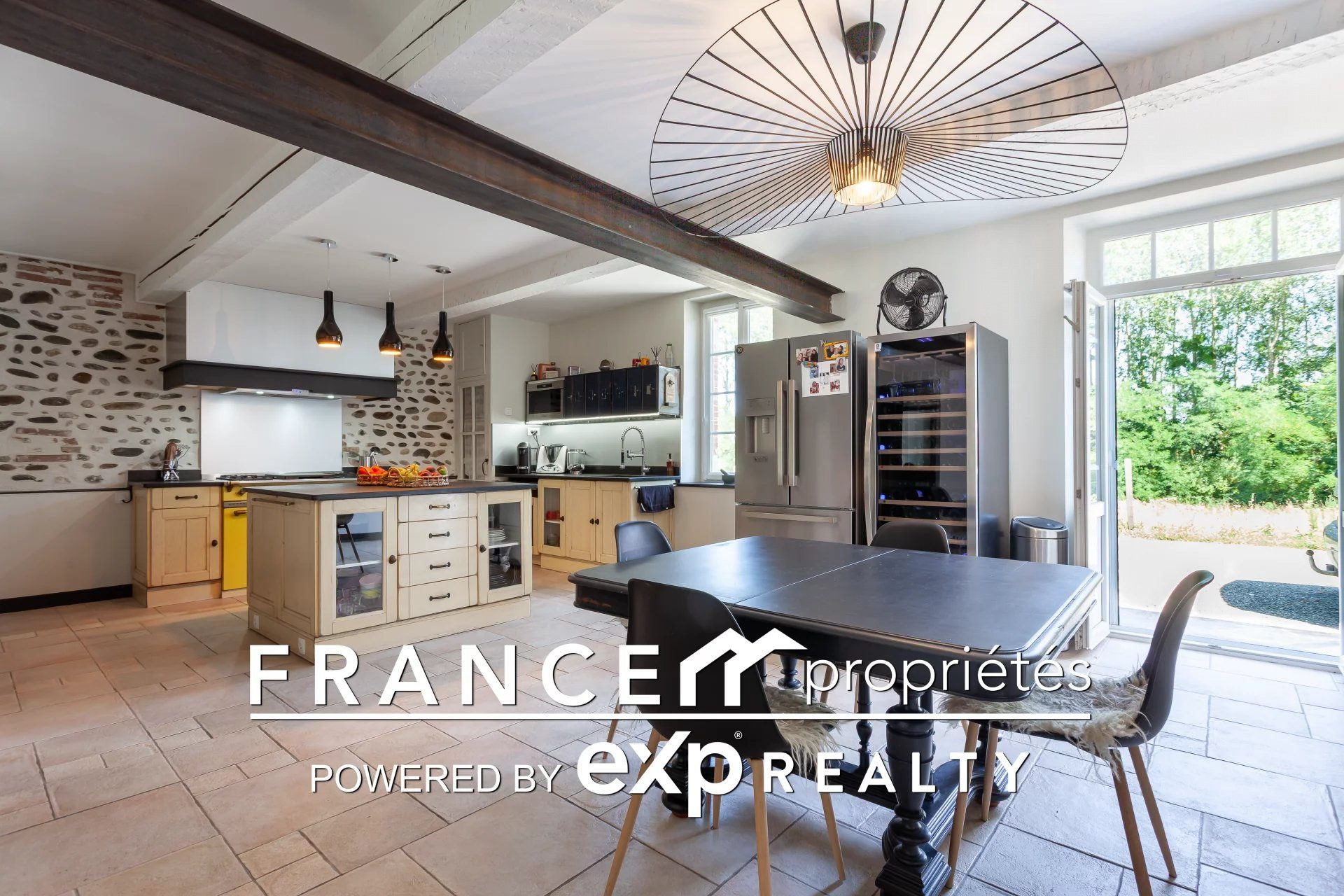 Maison à vendre à Carbonne, 245 m²