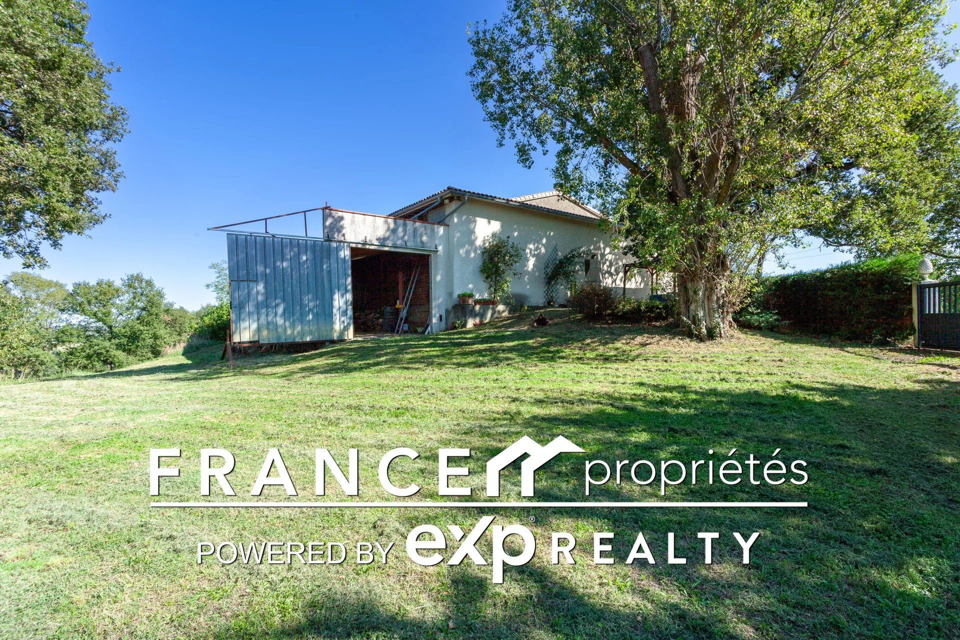 Ferme rénovée de 192 m2 - terrain 1,4 Ha