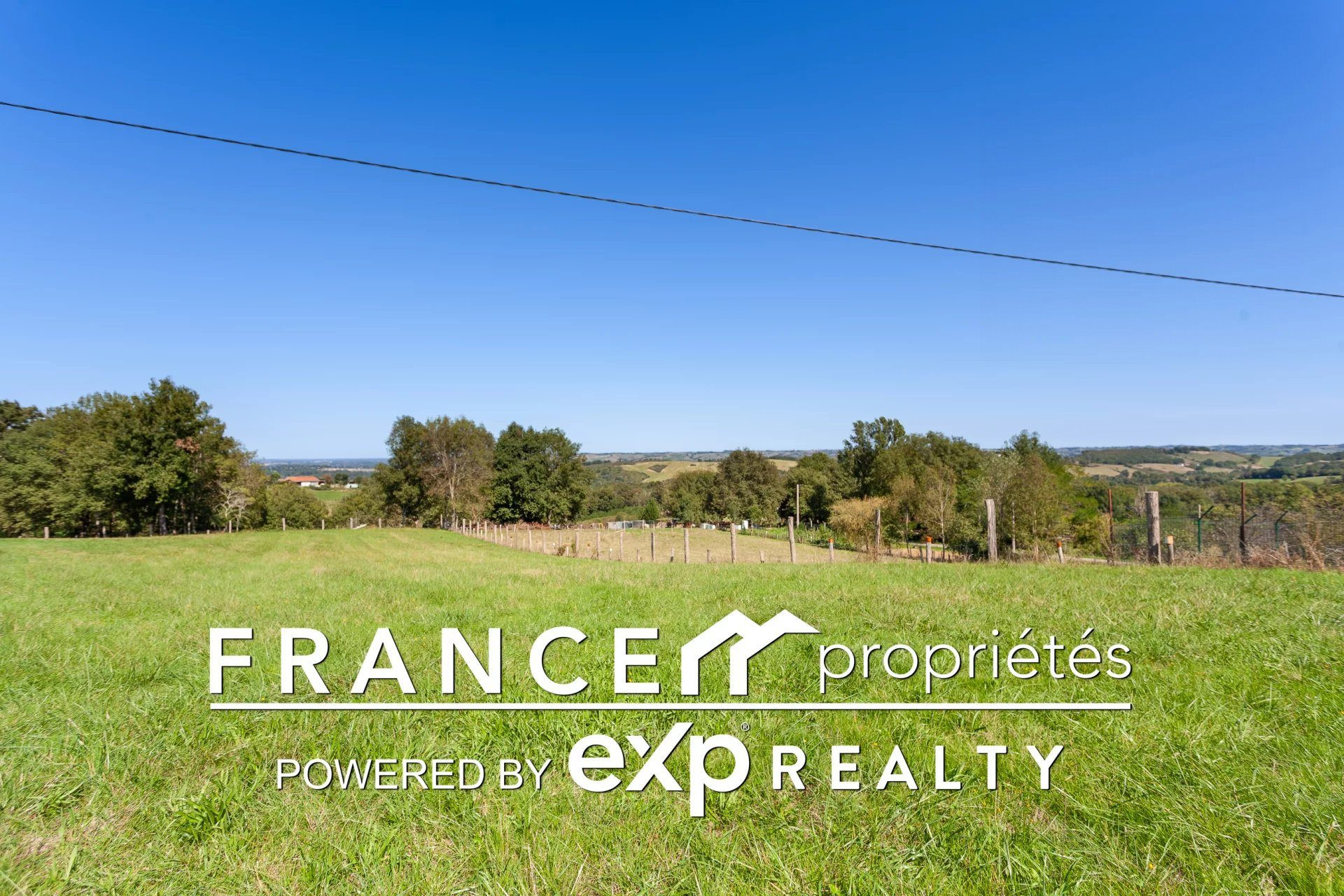 Ferme rénovée de 192 m2 - terrain 1,4 Ha