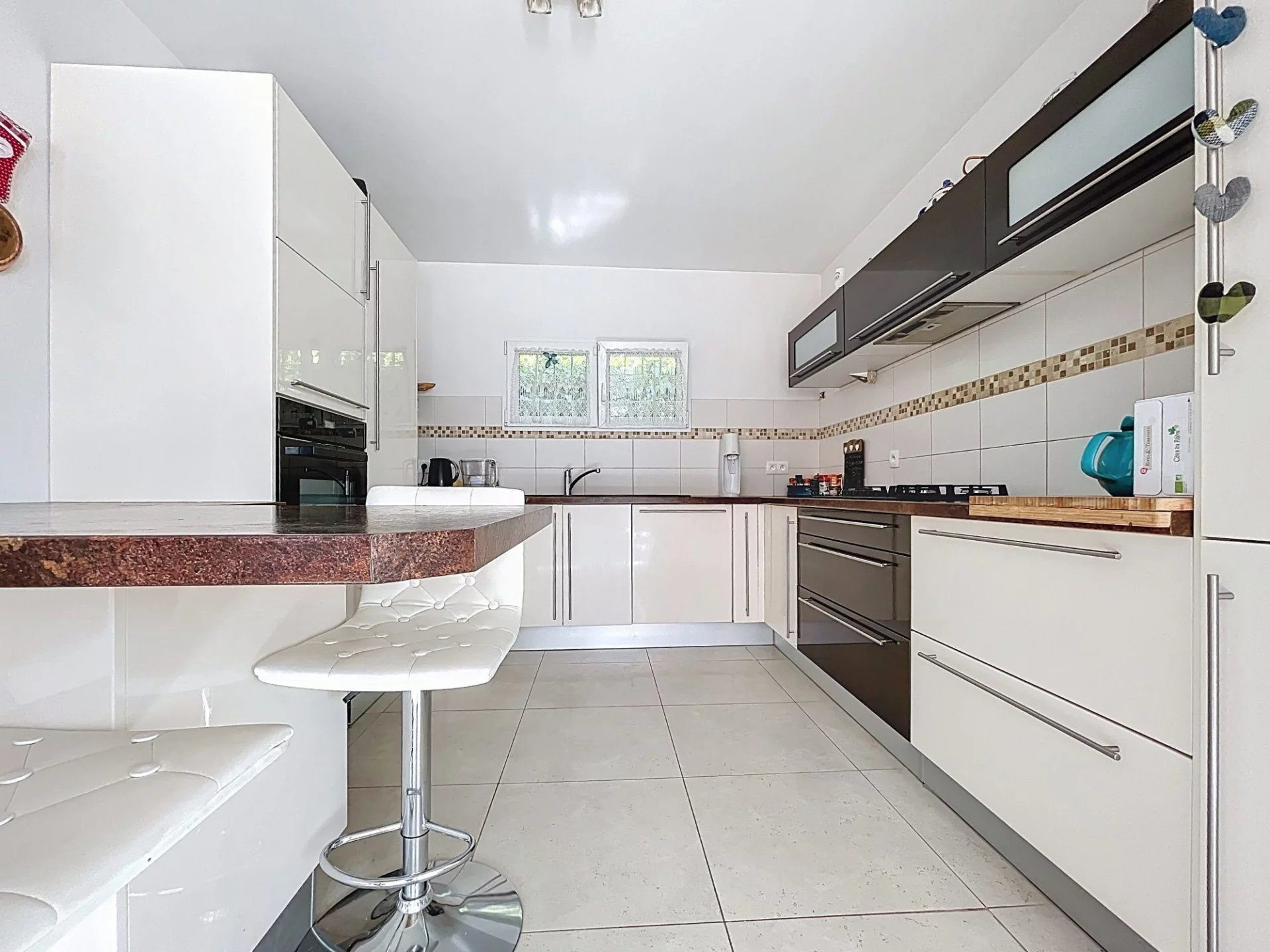 Maison à vendre à Saint-Raphaël, 184 m²