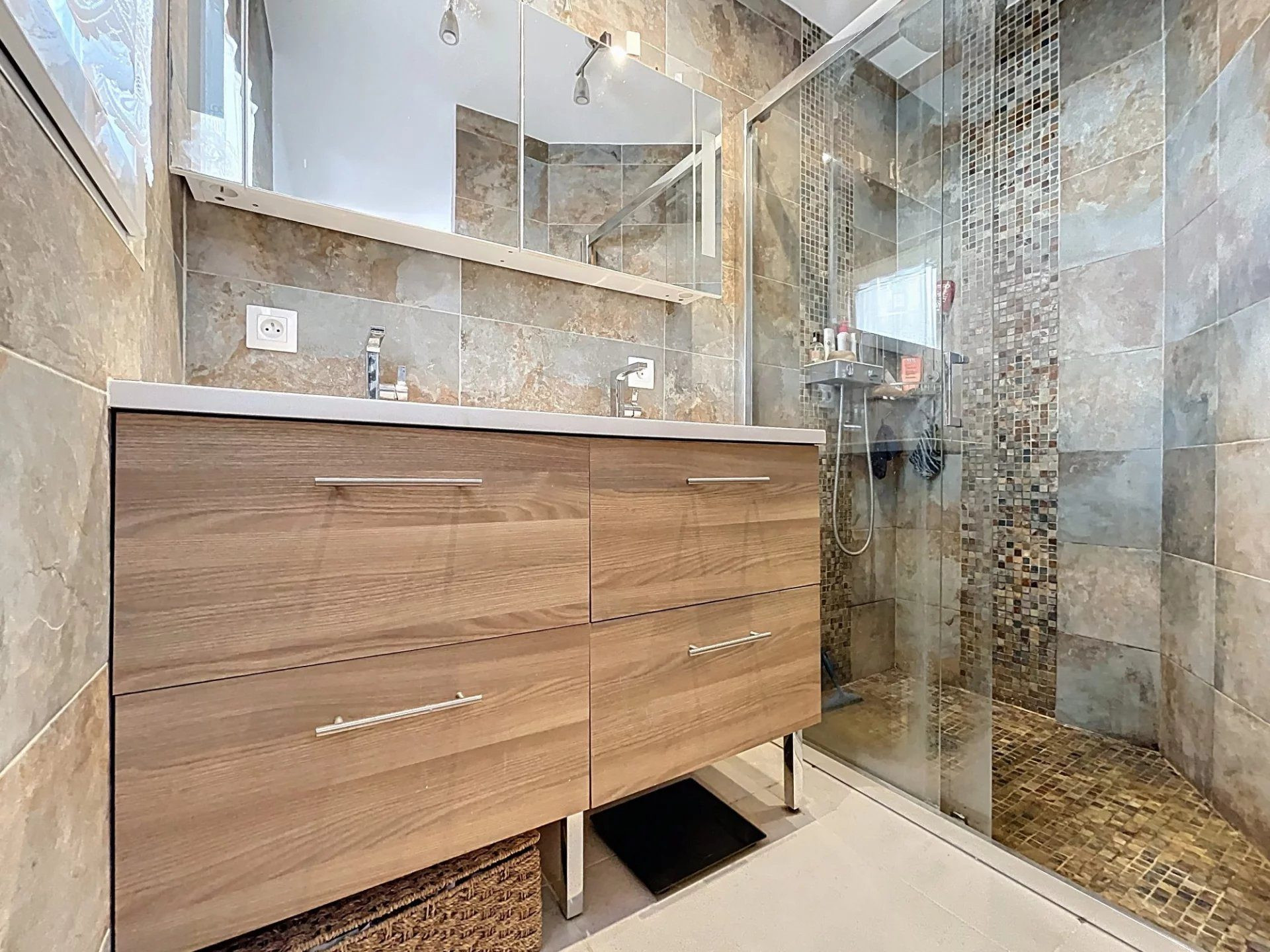 Maison 4 pièces 184 m² · à Saint-Raphaël · 184 m² · 859 000 €