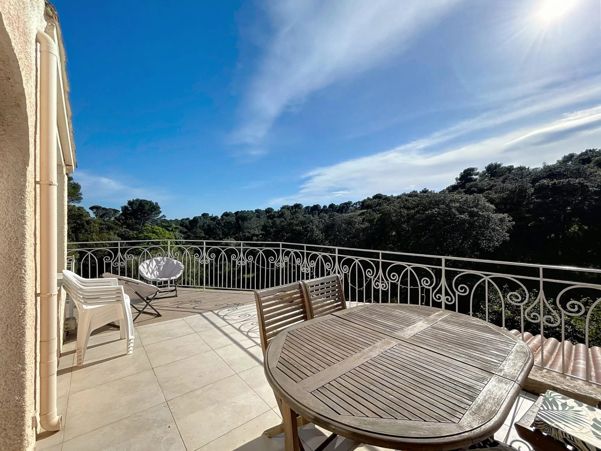Maison à vendre à Saint-Raphaël, 184 m²