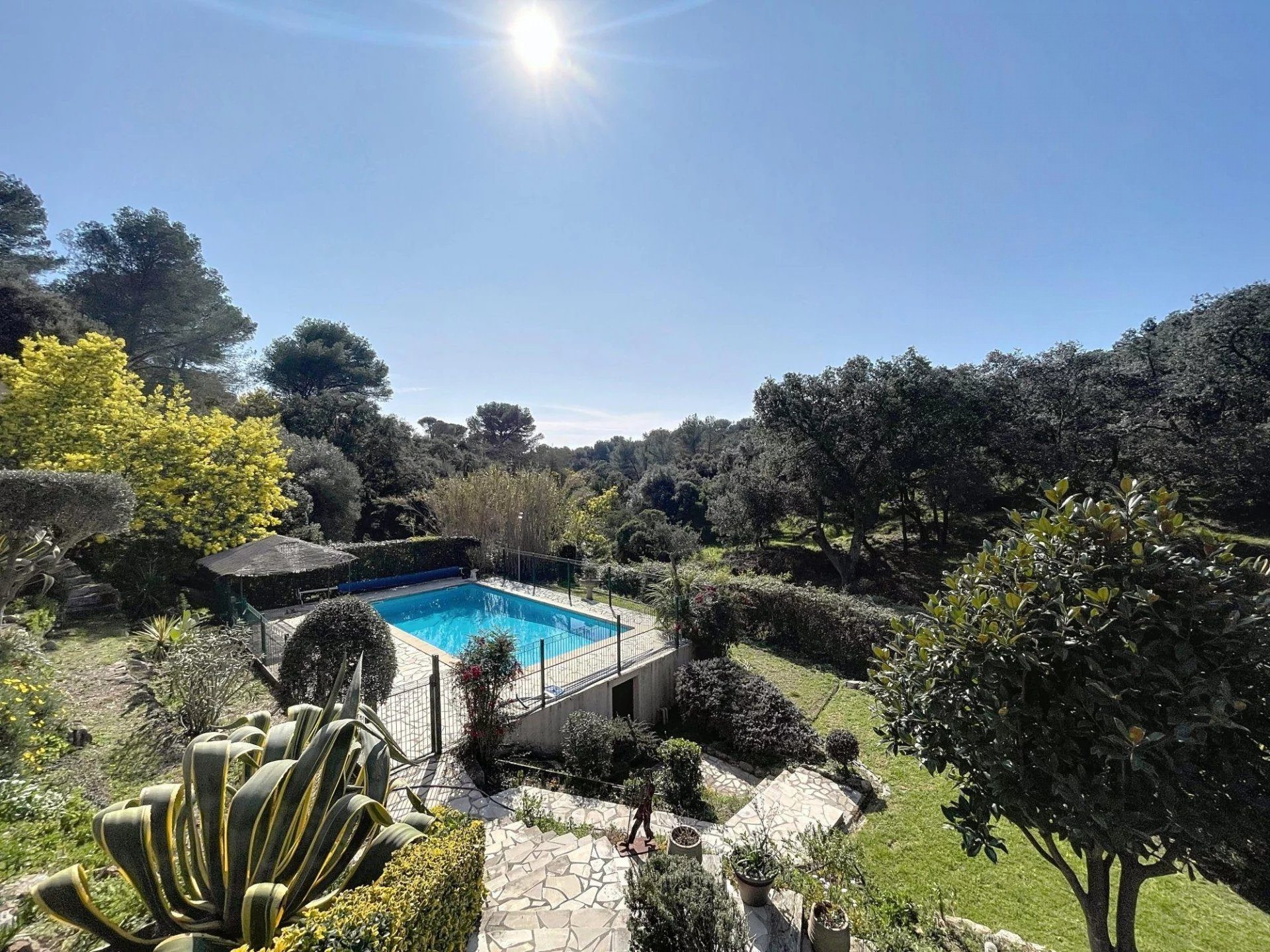 Maison à vendre à Saint-Raphaël, 184 m²