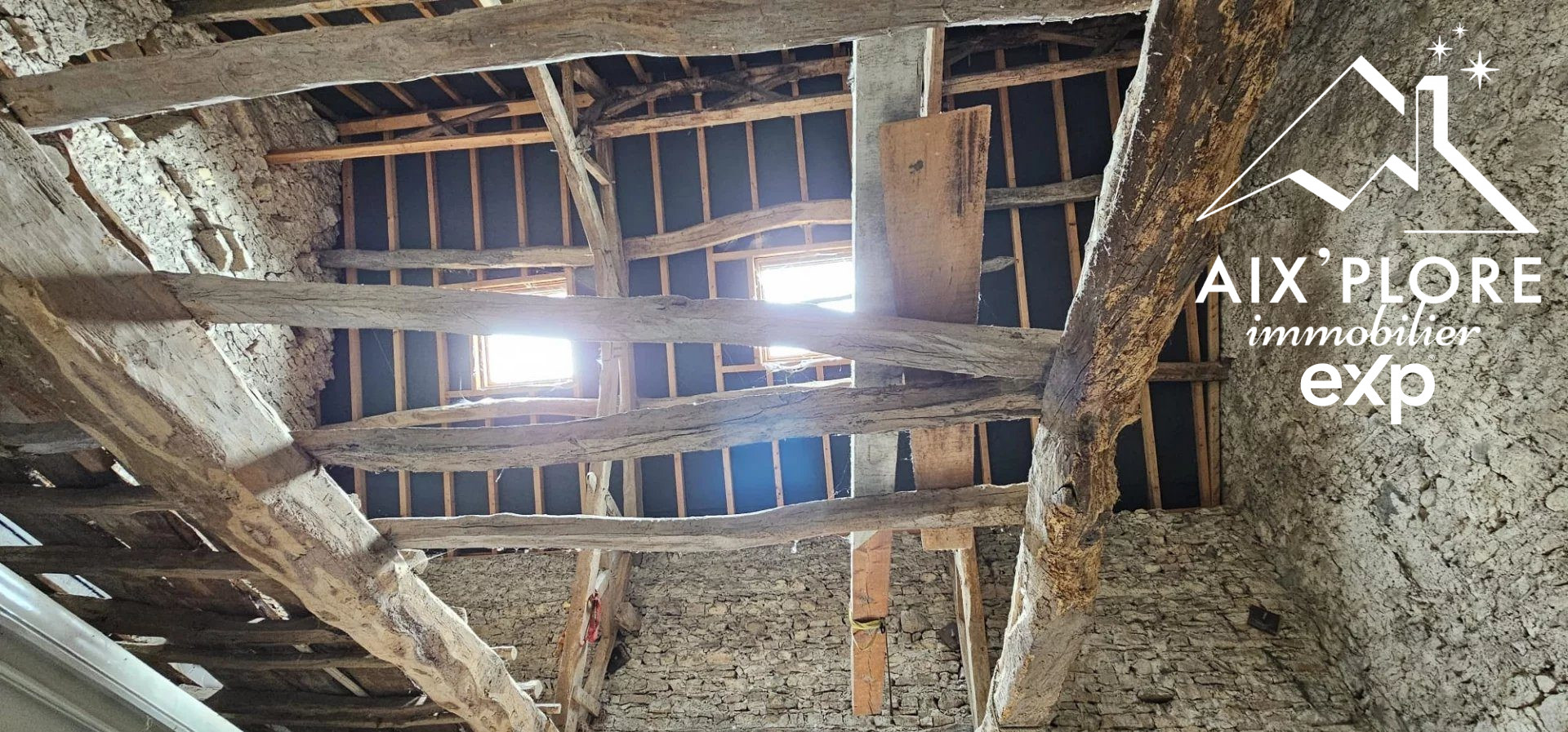 Maison 2 pièces 115 m² · à Lompnas · 115 m² · 50 000 €