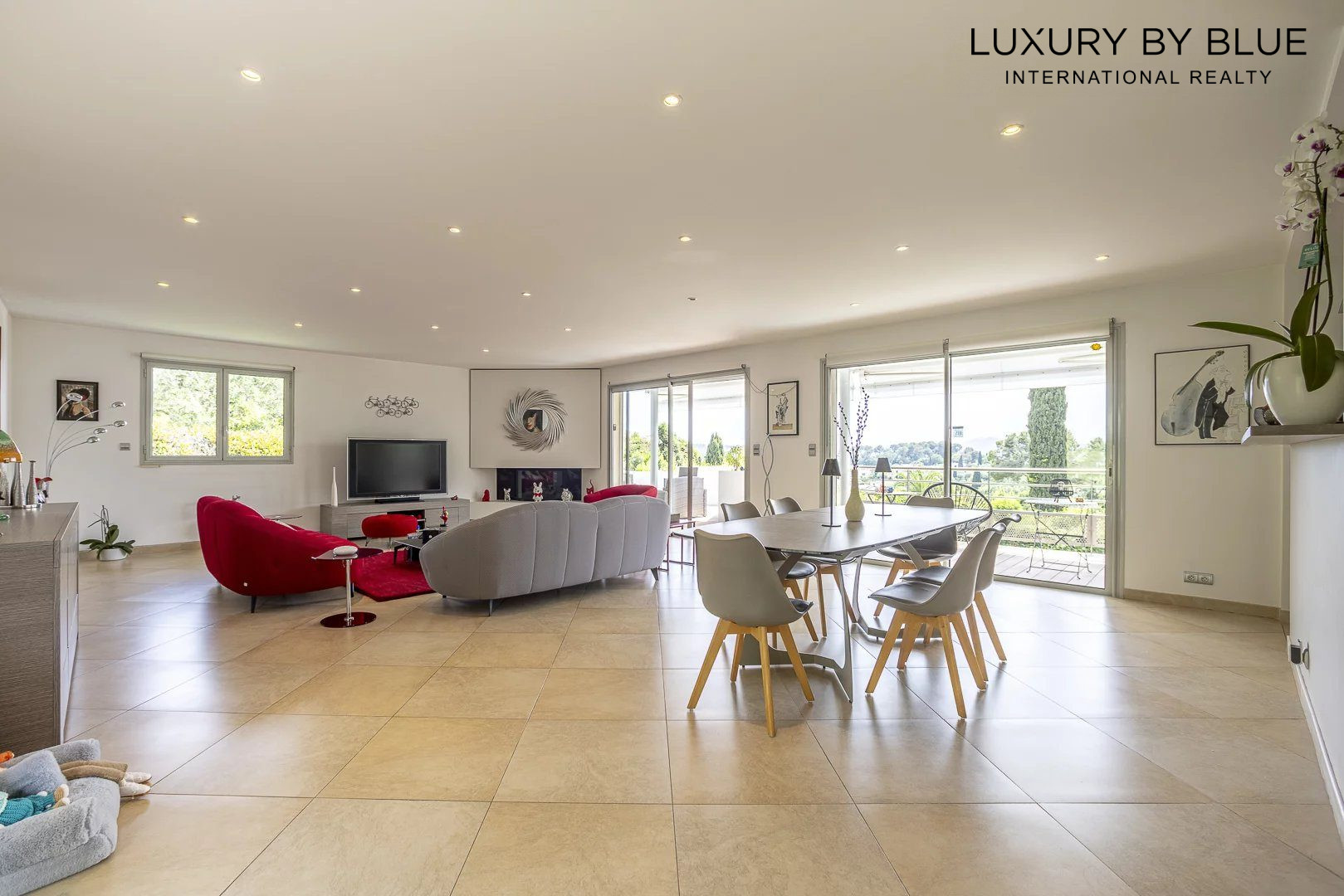 Maison 5 pièces 202 m² · à Mougins · 202 m² · 1 670 000 €