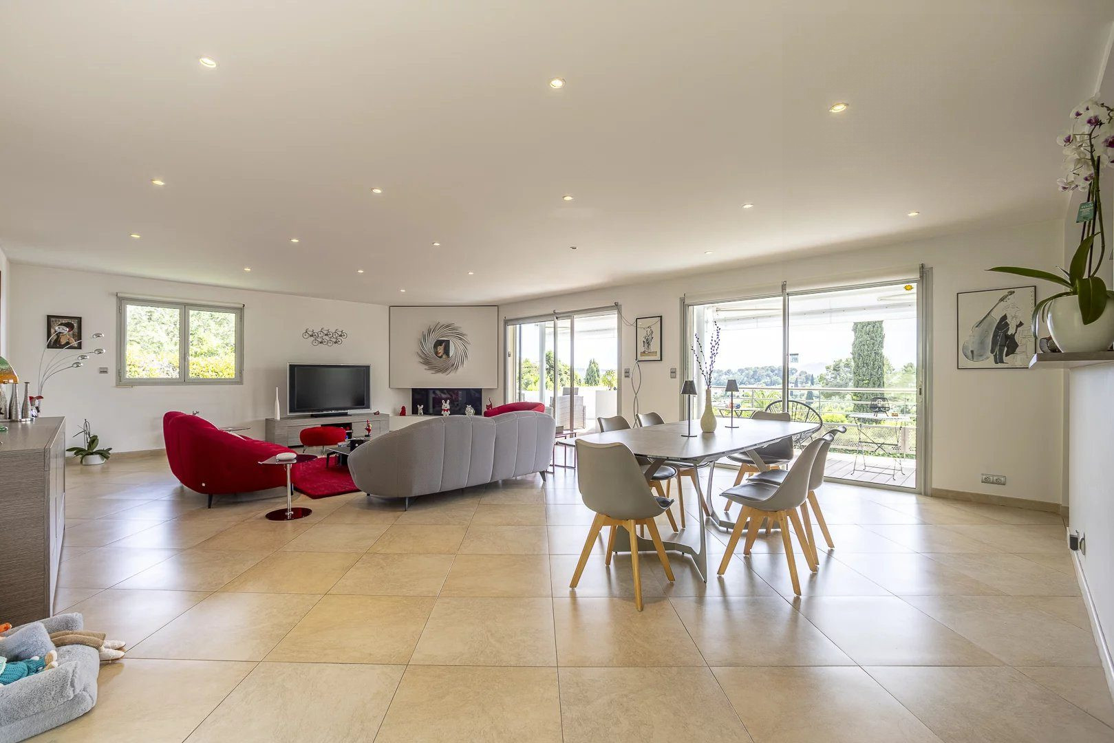 Maison 5 pièces 202 m² · à Mougins · 202 m² · 1 670 000 €