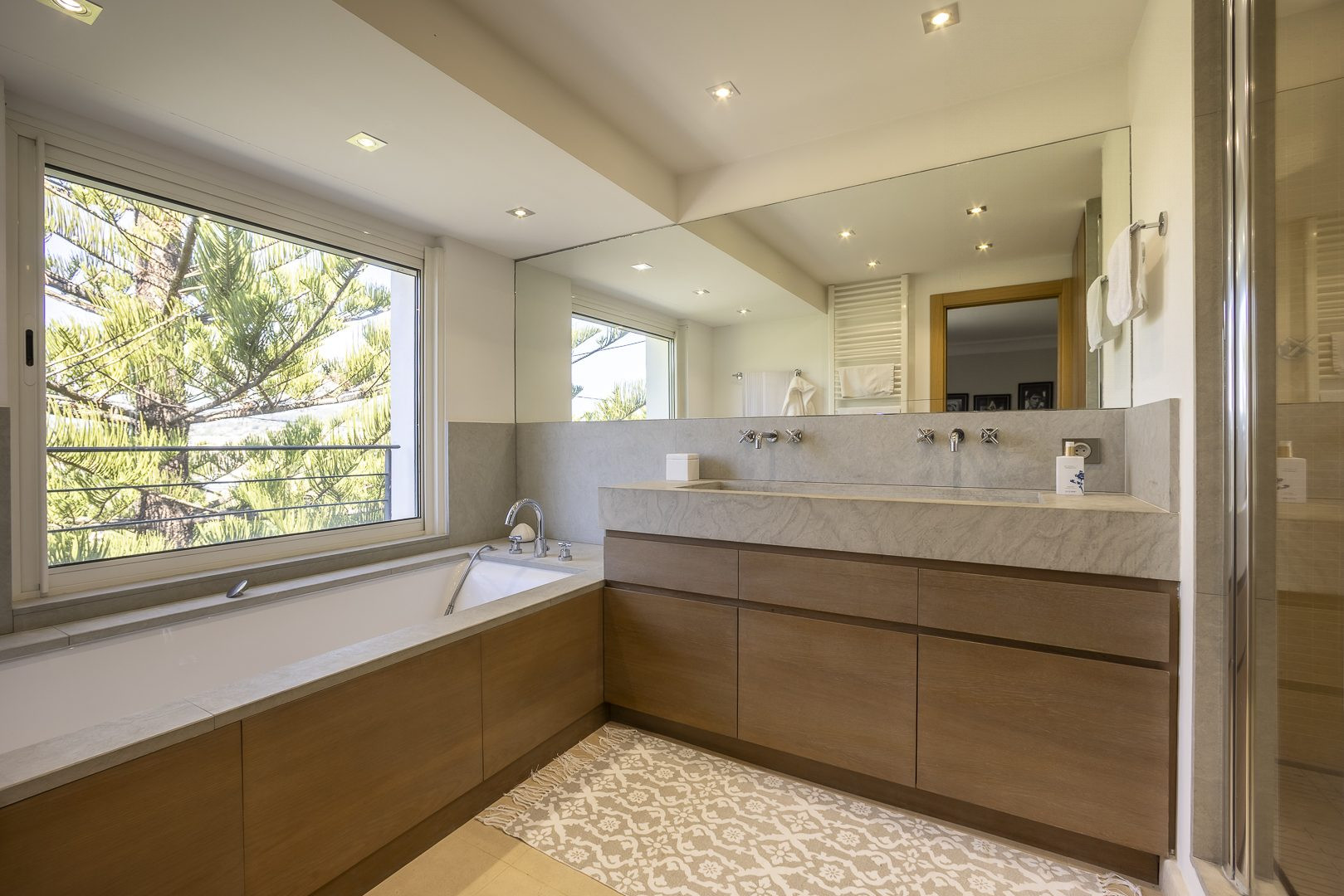 Maison 6 pièces 310 m² · à Cannes · 310 m² · 2 100 000 €