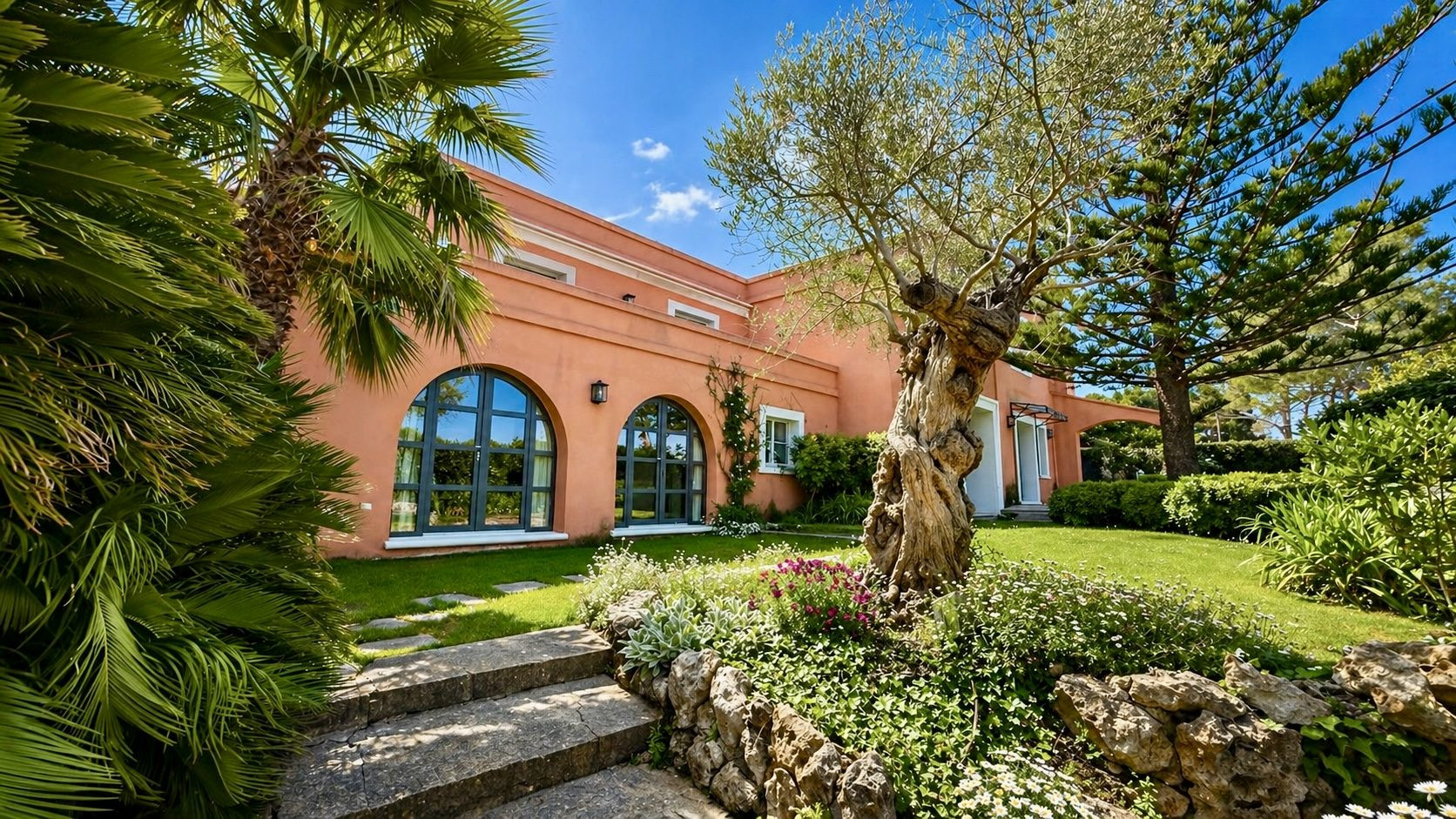 Élégante villa à Cannes Californie