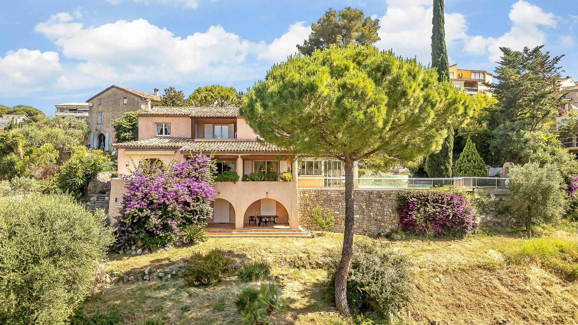 House for sale in Mougins, 283 m²