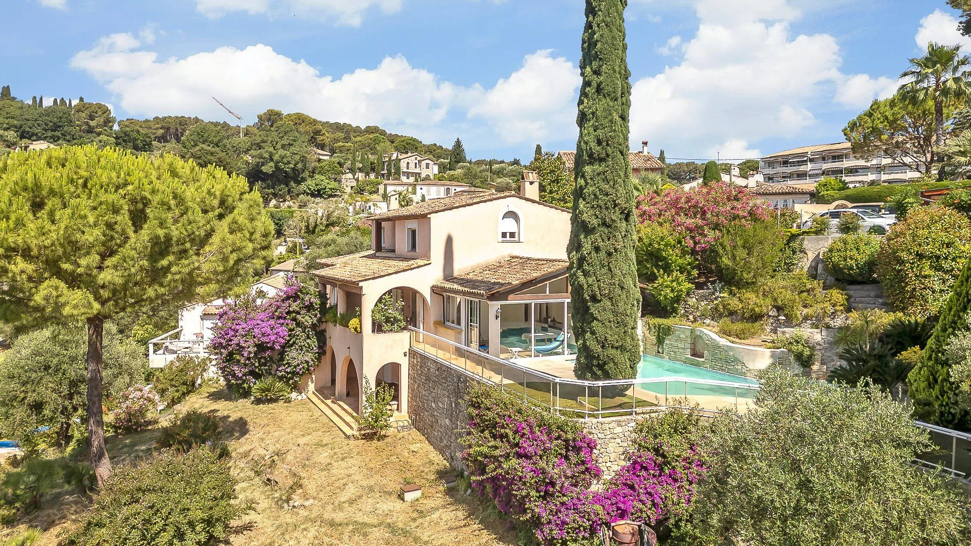 House for sale in Mougins, 283 m²