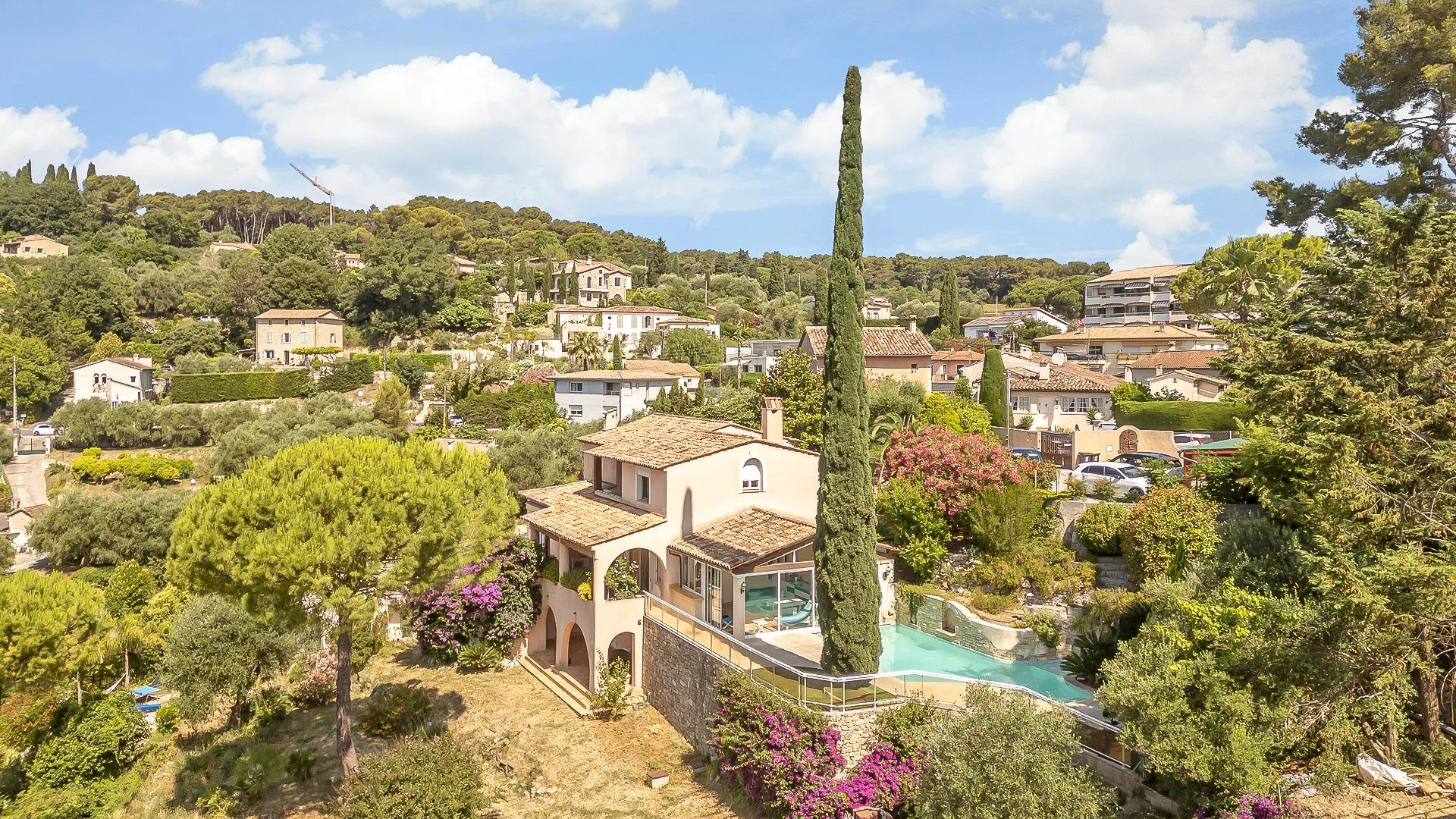 House for sale in Mougins, 283 m²