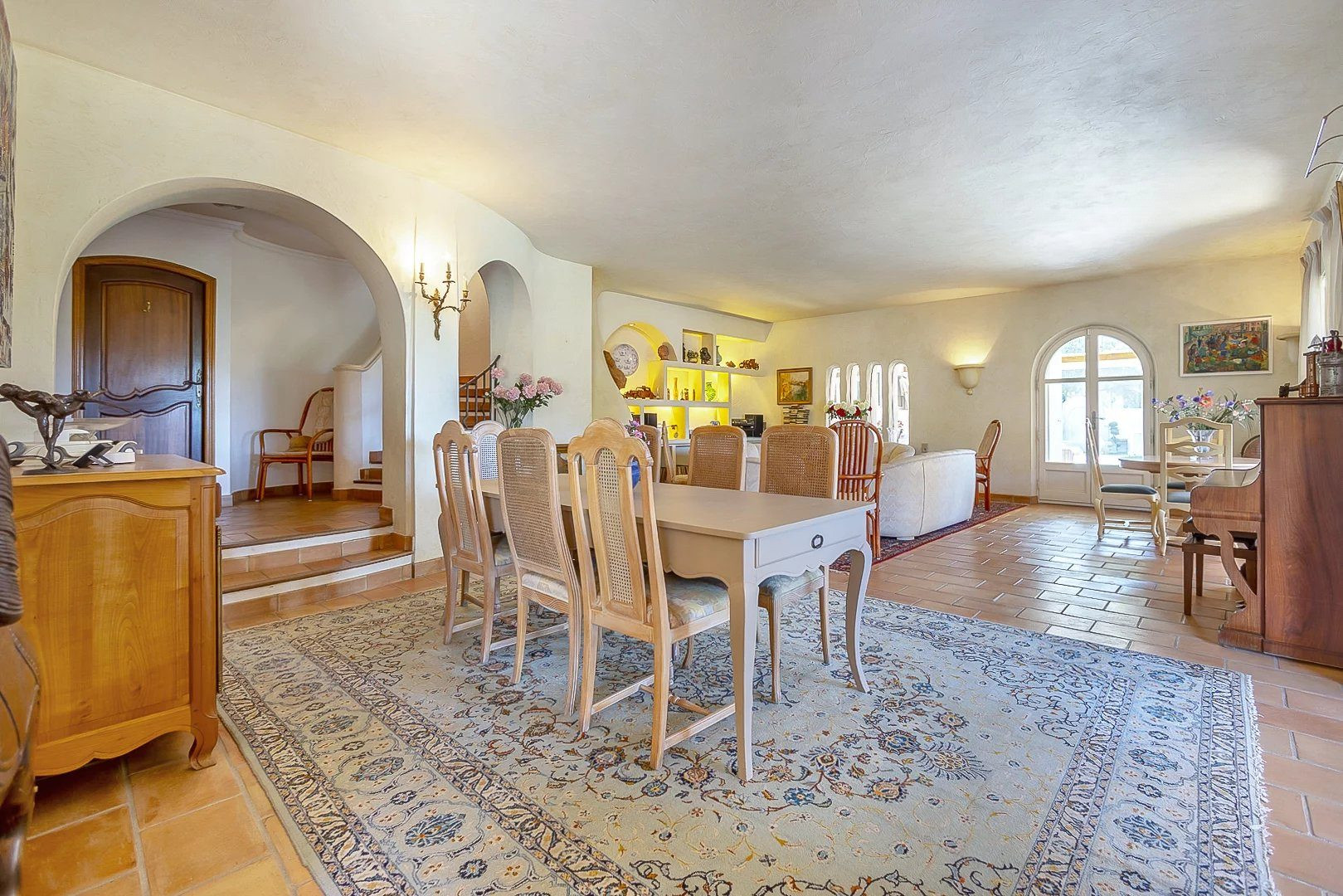 House for sale in Mougins, 283 m²