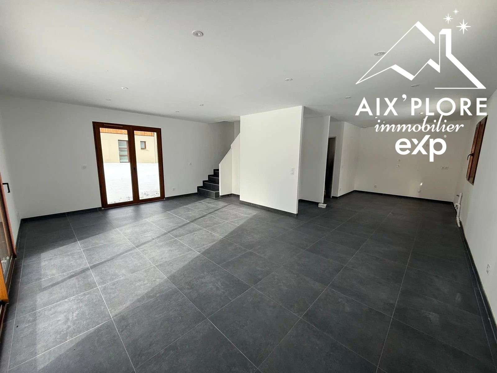 Single-family home – 2024 construction – 3 bedrooms – 450 m² plot 3