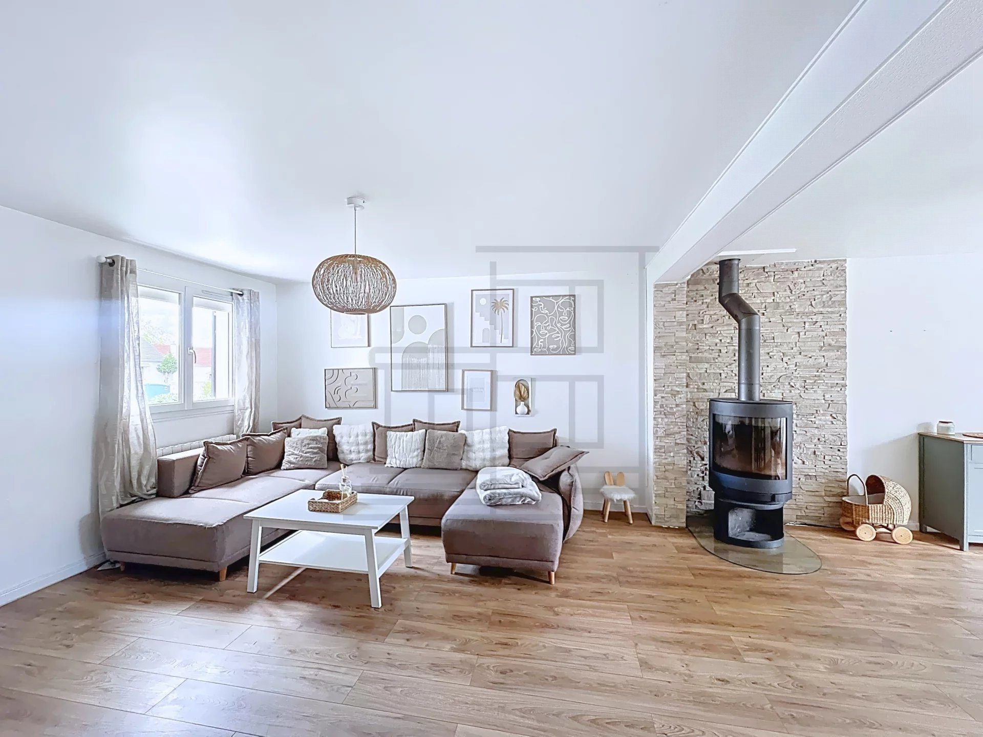Maison à vendre à Parmain, 142 m²