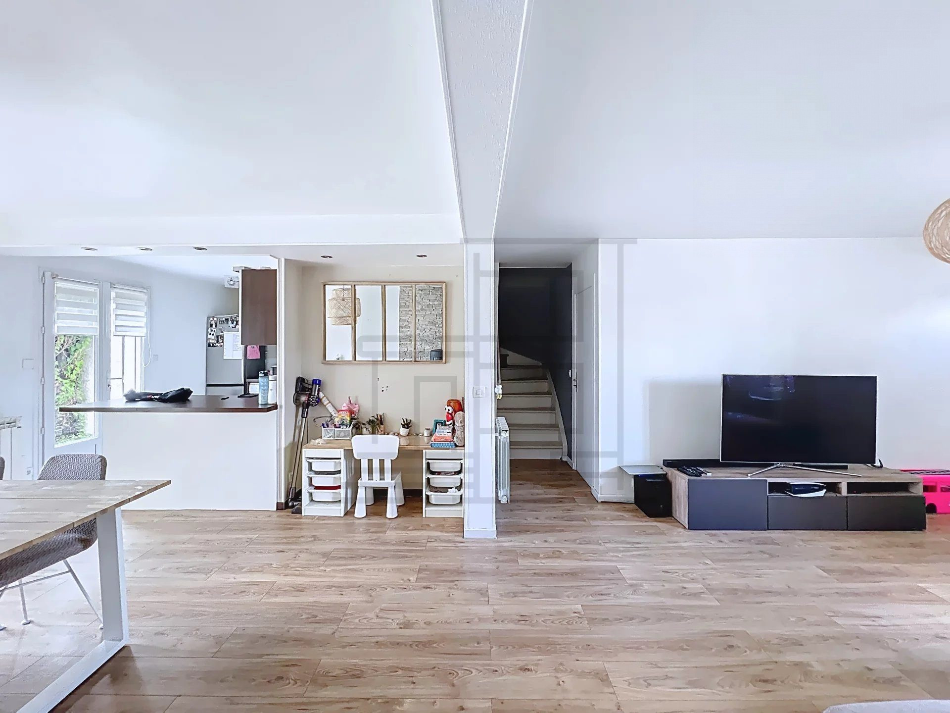Maison à vendre à Parmain, 142 m²