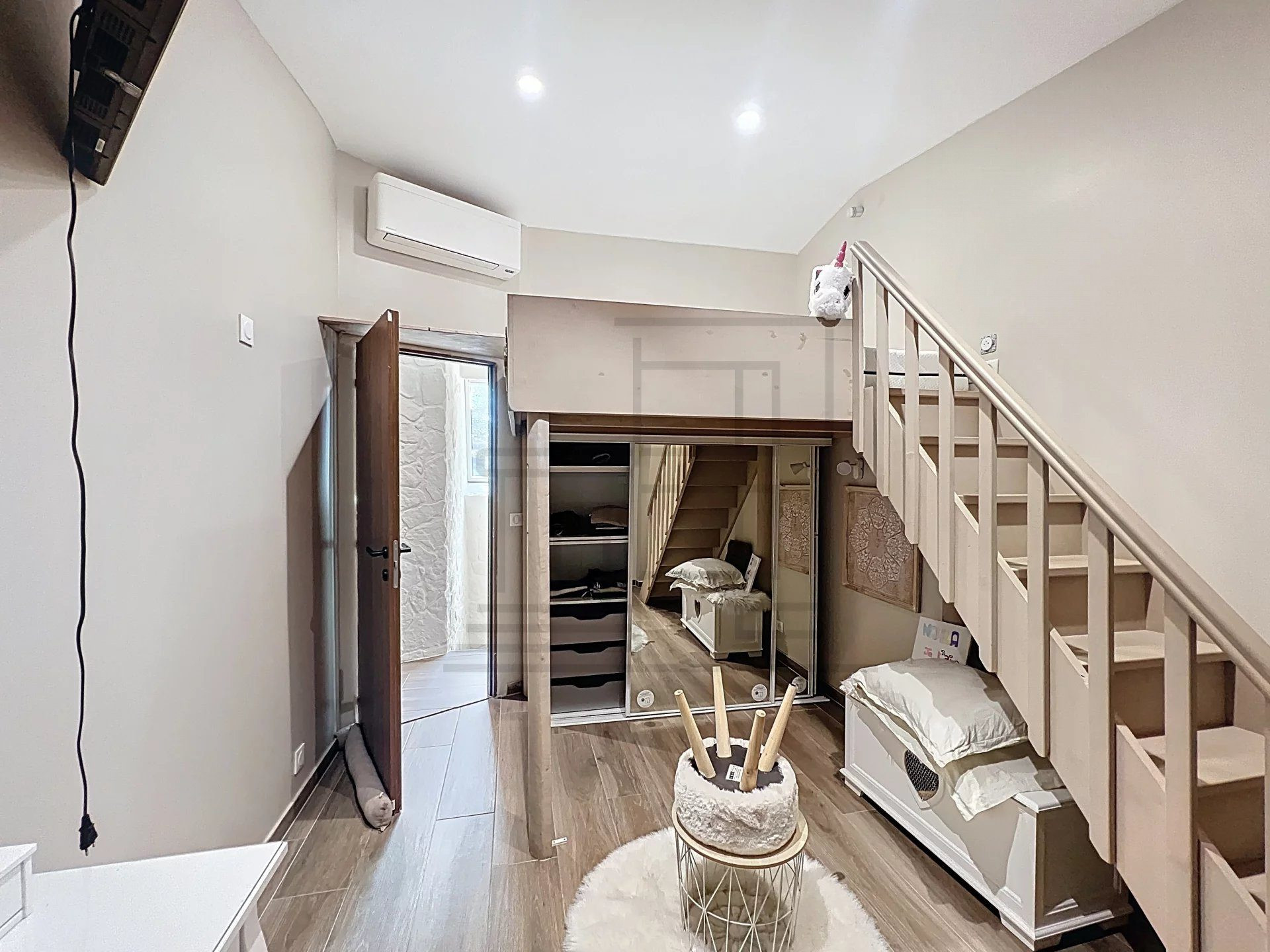 Two houses on 1 hectare – Absolute peace and quiet, completely secluded 5