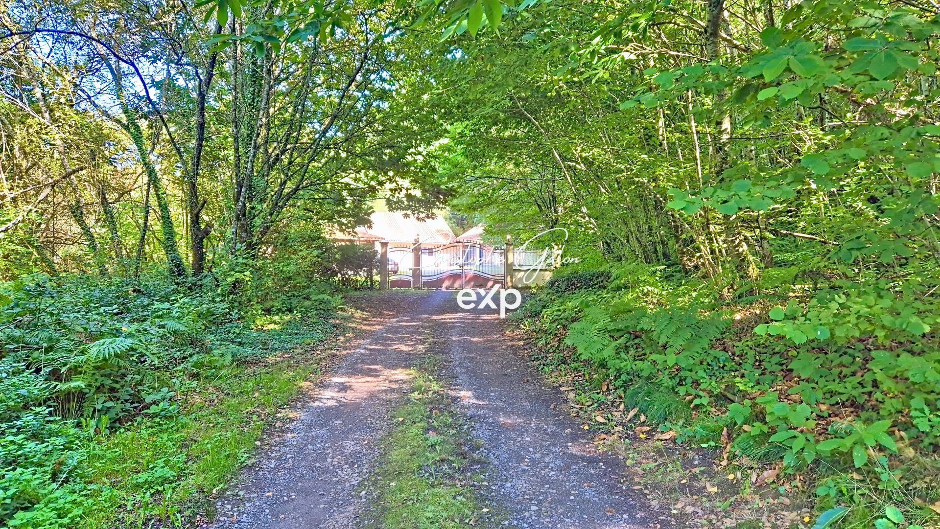 Maison 6 pièces 129 m² · à Saint-Pardoux-le-Lac · 129 m² · 200 000 €