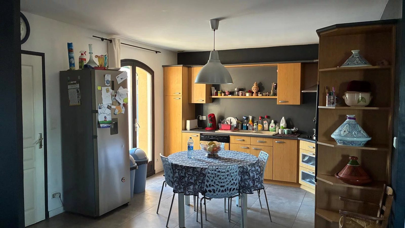 SINGLE-STORY: 3 bedrooms + office. Garage, swimming pool. 4