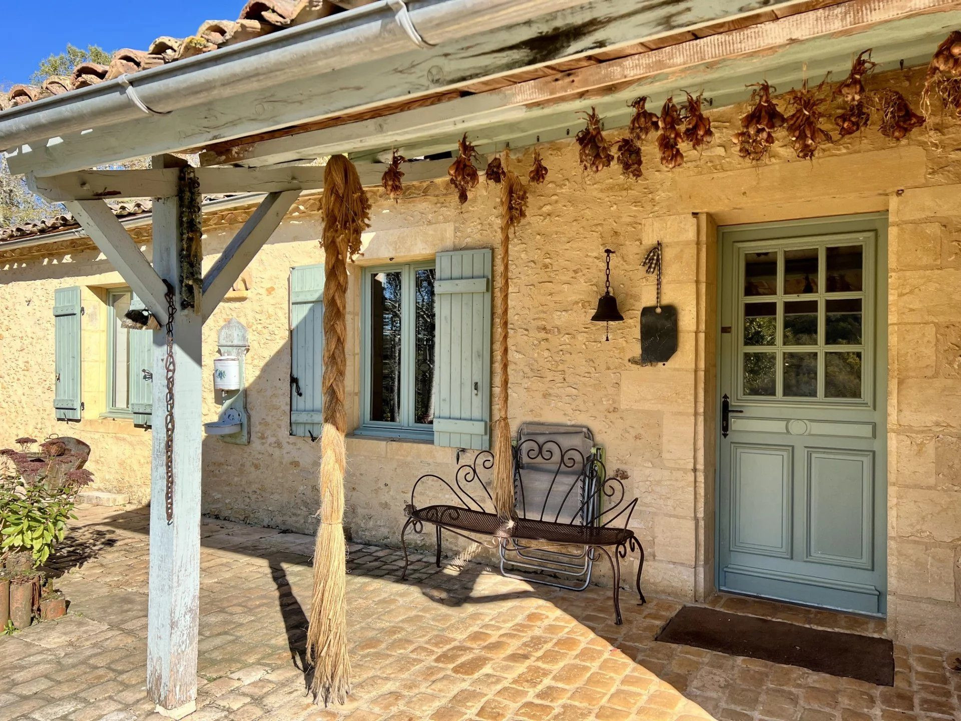 Propriété d’exception rénovée avec goût à deux pas de l’abbaye de Cadouin