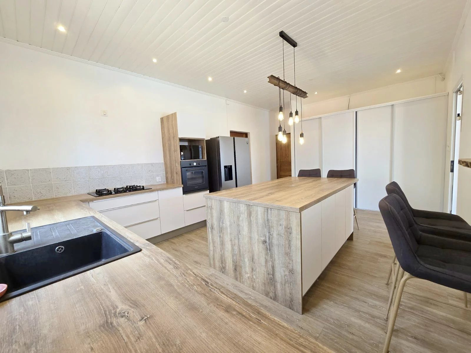 7-Room House – 190 m² – Étang-Salé-les-Hauts 4
