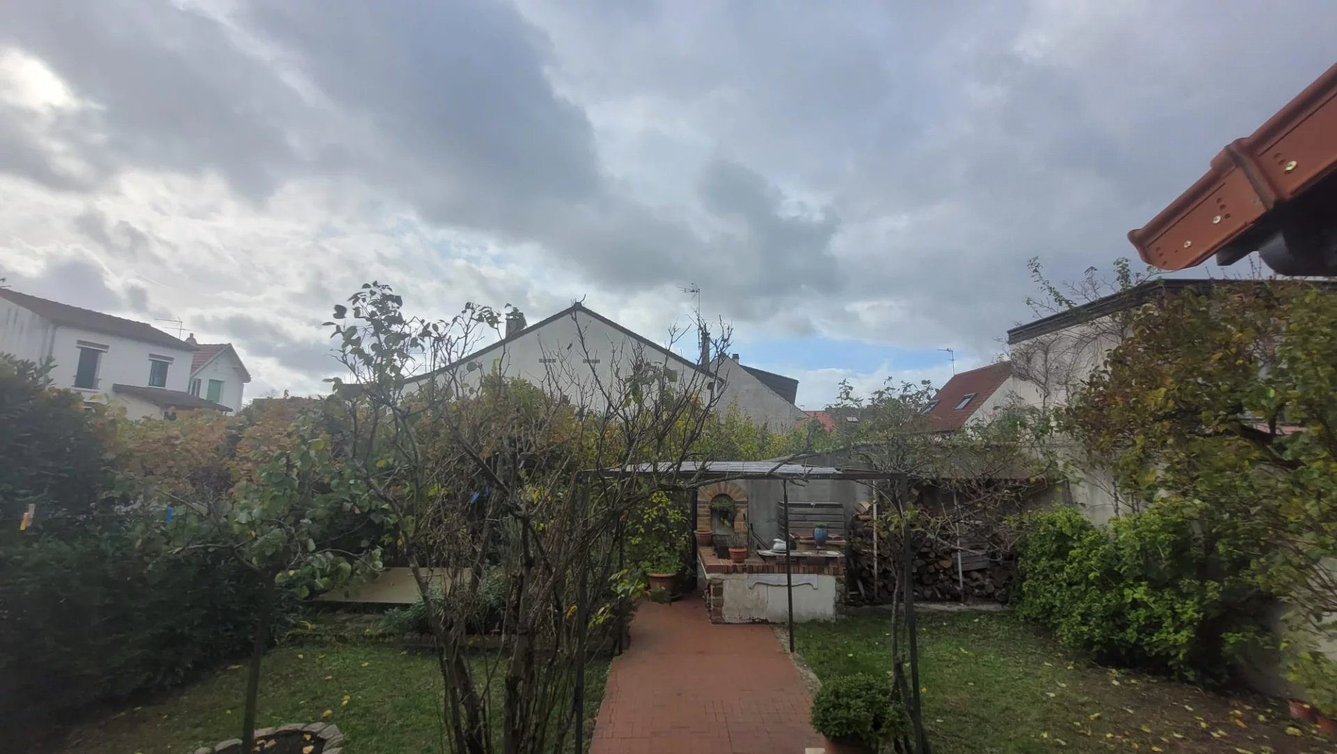 Maison 6 pièces 116 m² · à Nanterre · 116 m² · 649 000 €