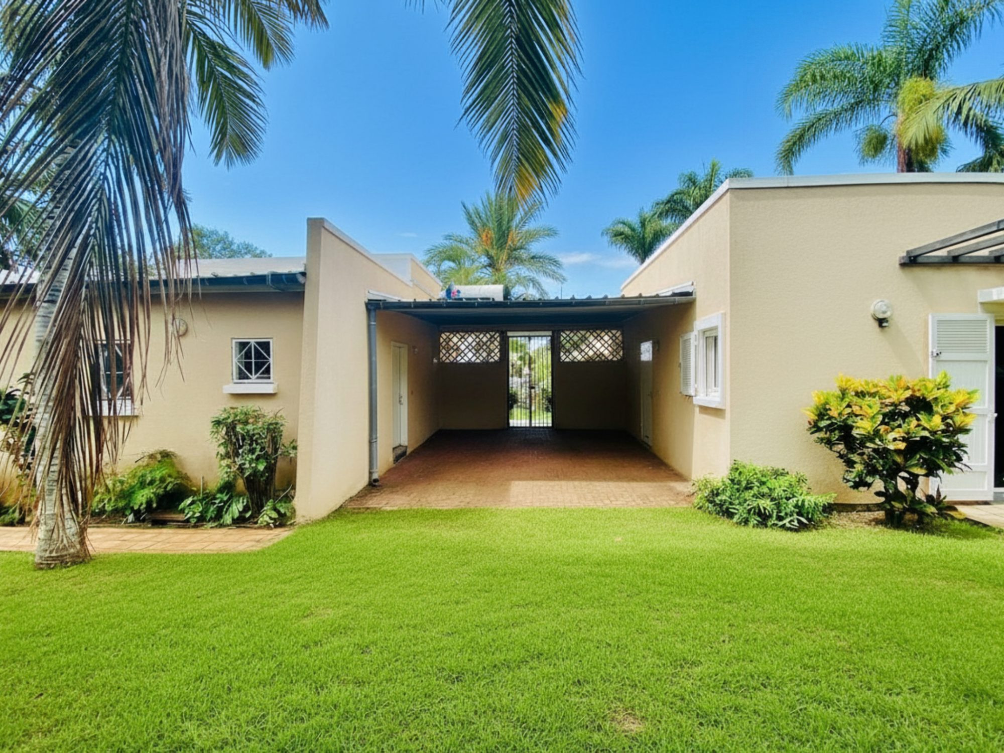 Maison à vendre à La Possession, 245 m²
