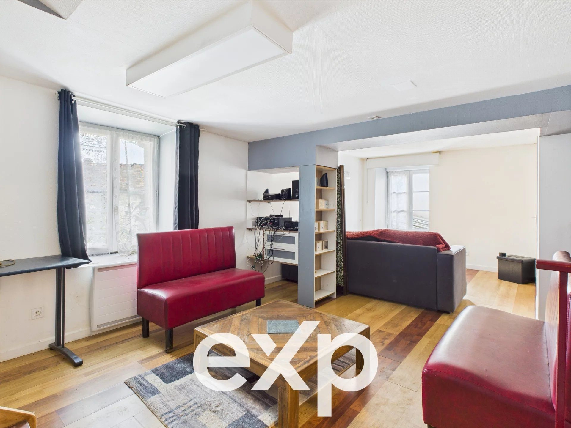 10-ROOM HOUSE WITH TERRACE GUESTHOUSE 6 BEDROOMS 4