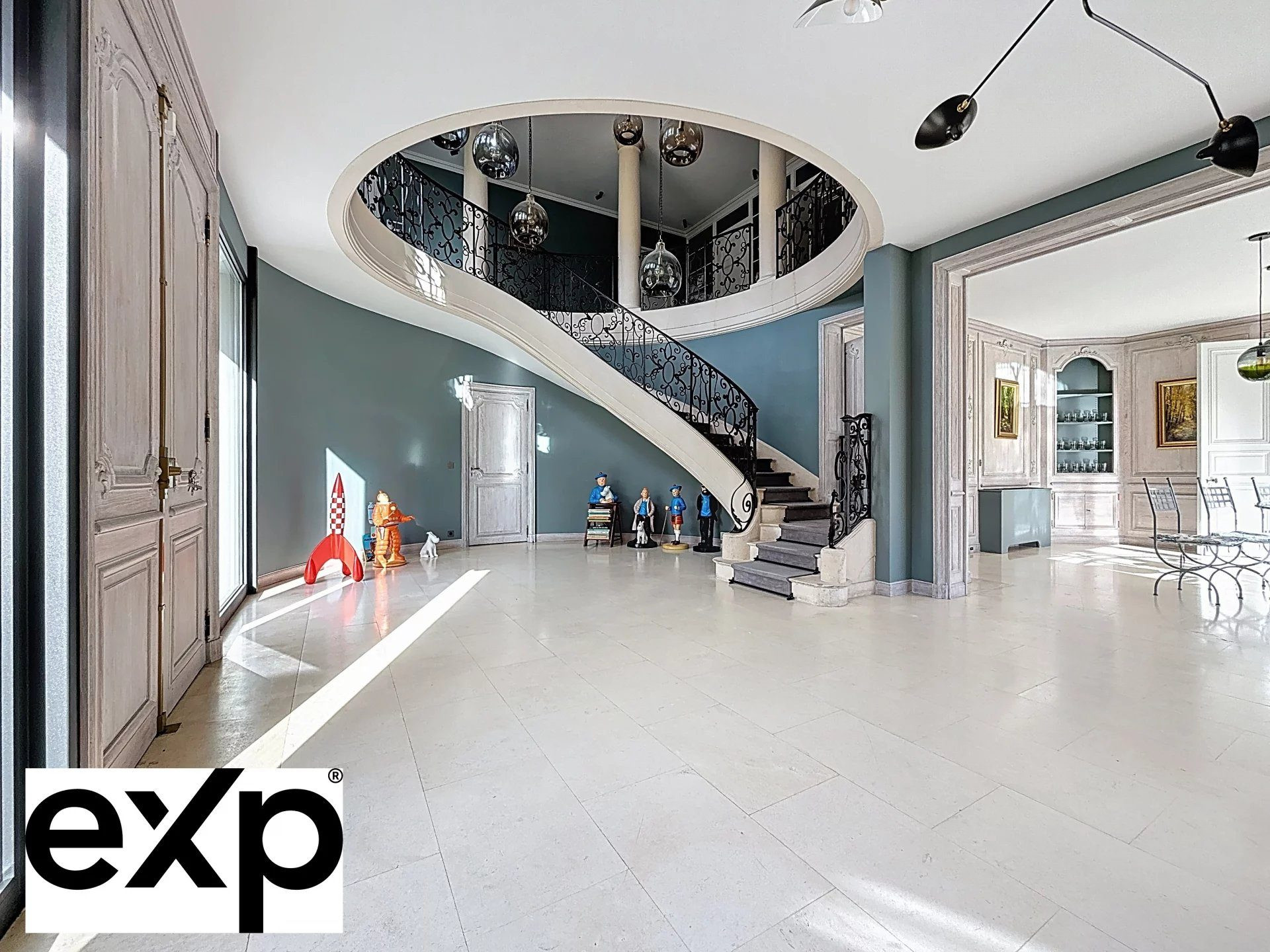 Exceptional Estate with Exceptional Volumes – Over 1,000 m² of Living Space and Nearly 1,700 m² of Built Area 3