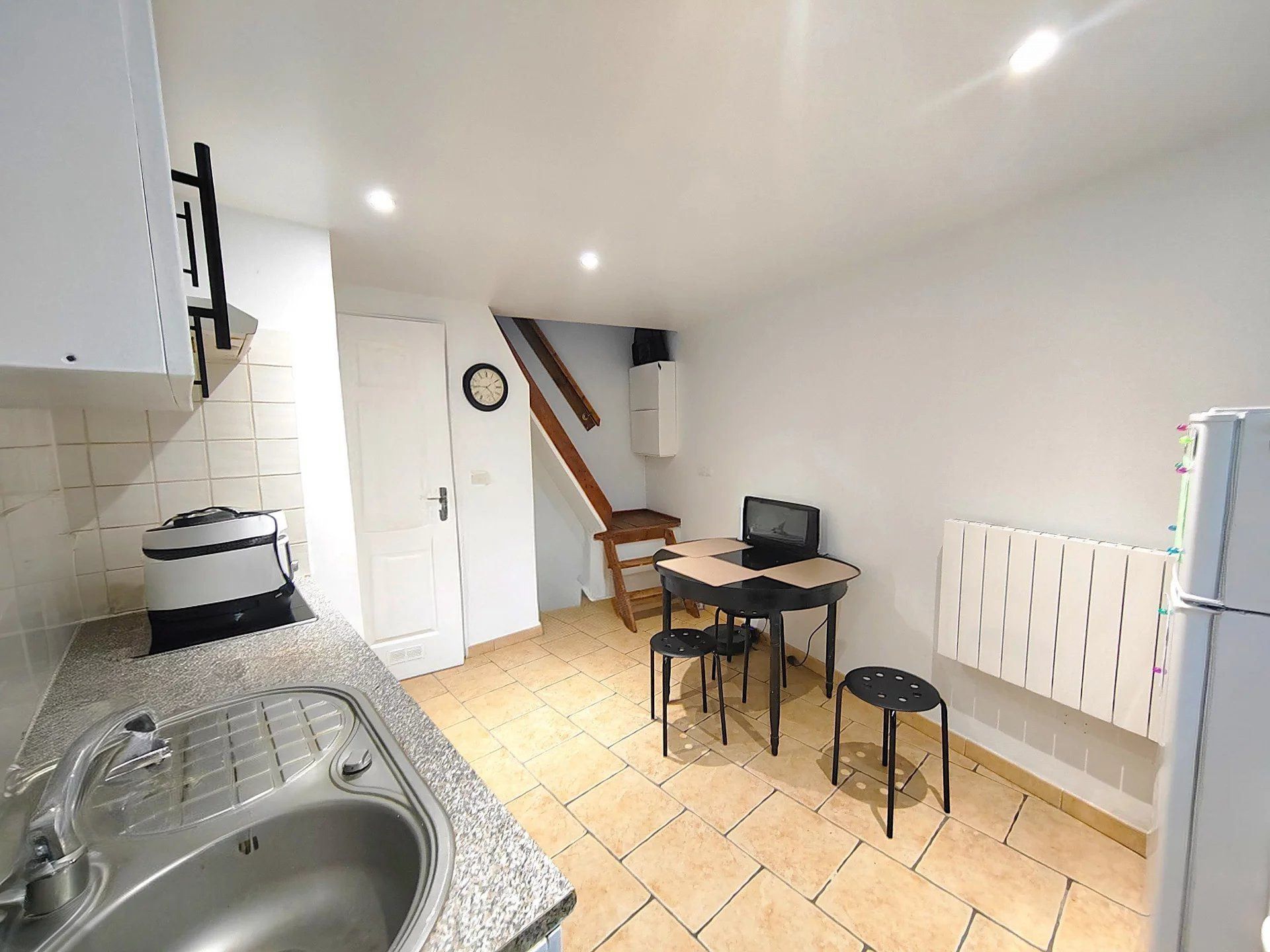 House for sale in Chars, 46 m²